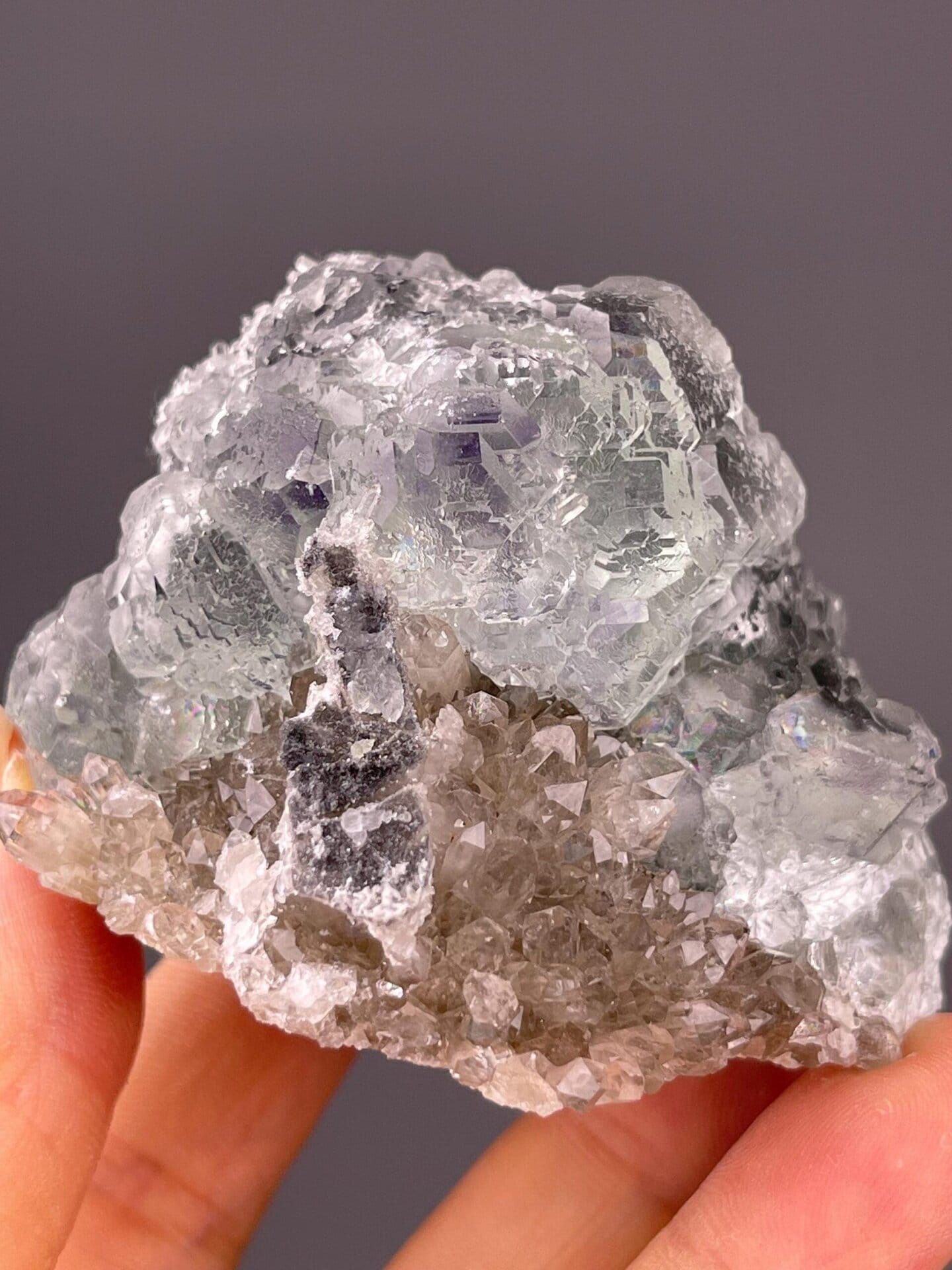 Green CaF₂ fluorite with rounded globular crystal habit