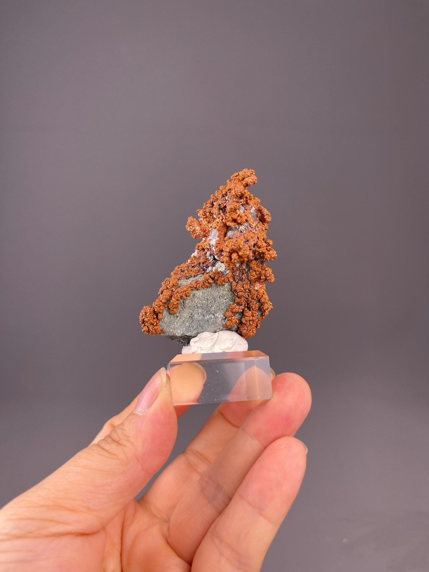 Cu isometric native copper, Mohs 2.5, Jiangxi, China, 85 g (3 oz)