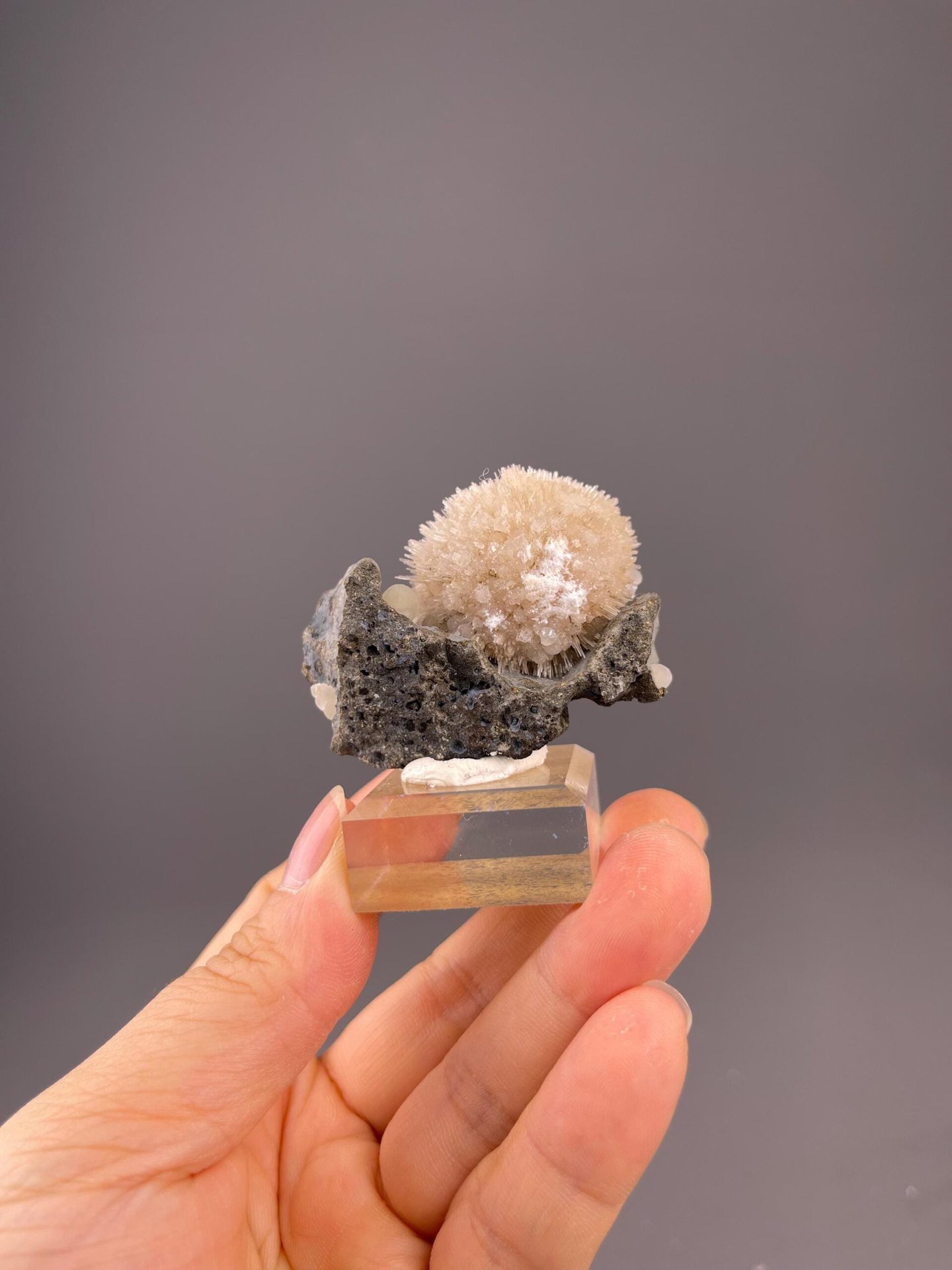 Front view of stilbite radial sphere showing needlelike crystals