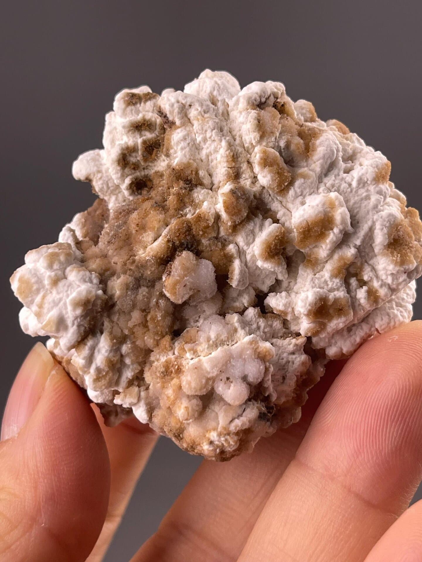 Gypsum CaSO4 monoclinic popcorn formation, China
