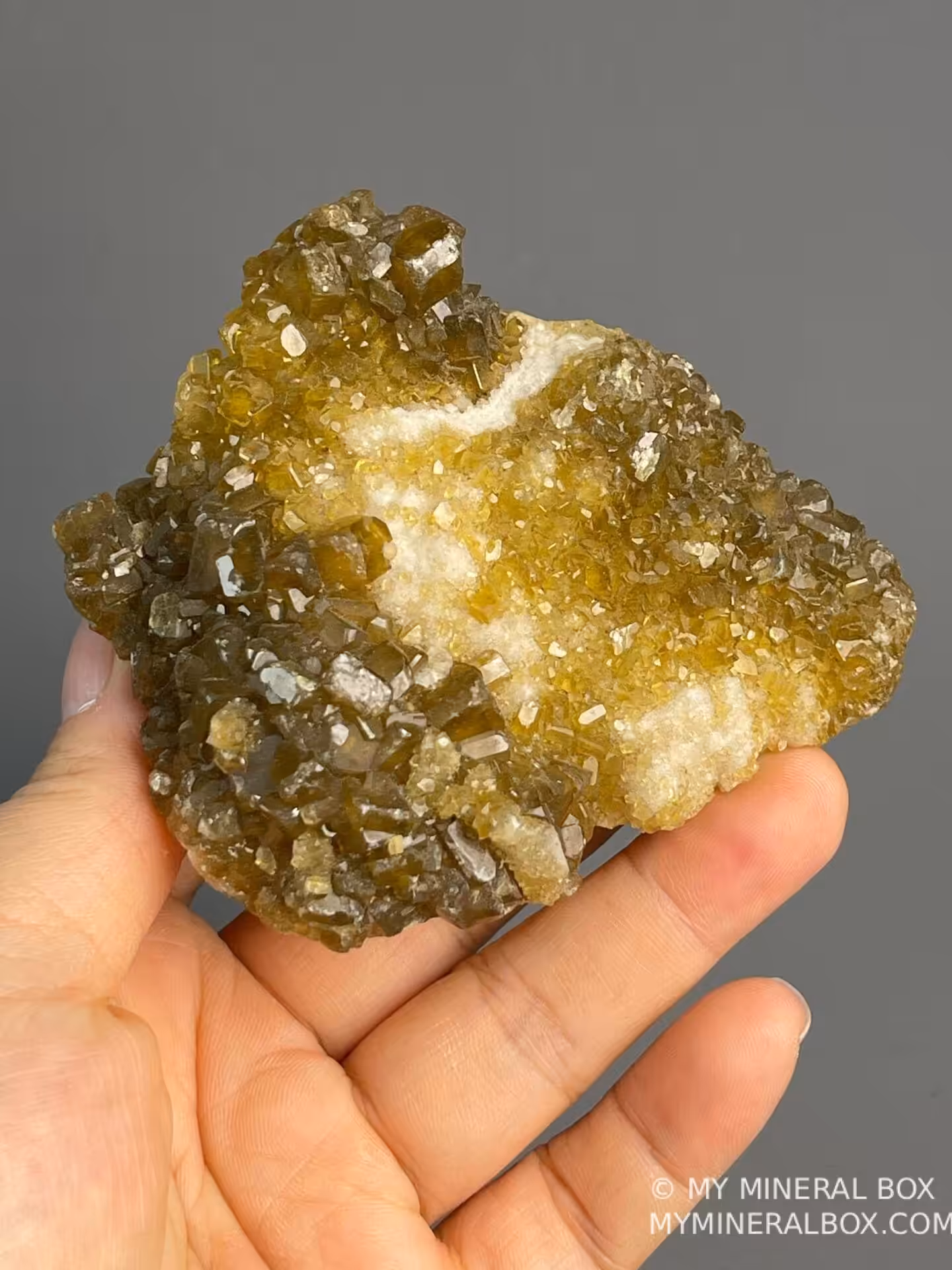 Golden barite with calcite cluster from Jiangxi, China