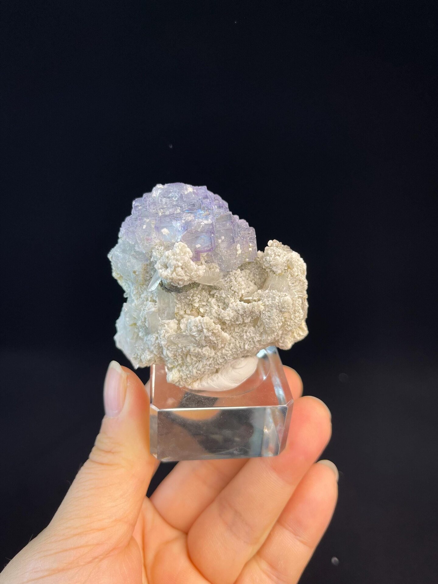 Layered cubic fluorite forming staircase pattern, YGX