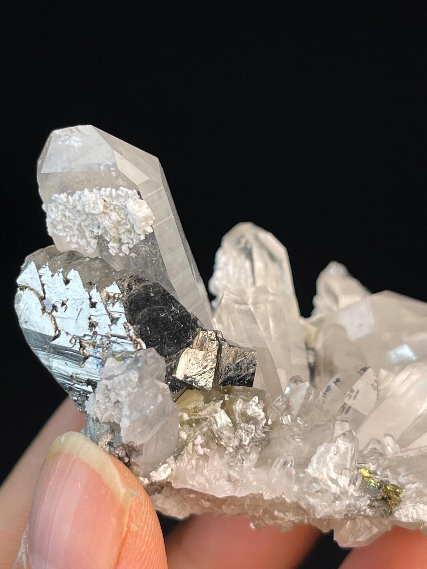 Side view of quartz cassiterite fluorite combo, Yaogangxian
