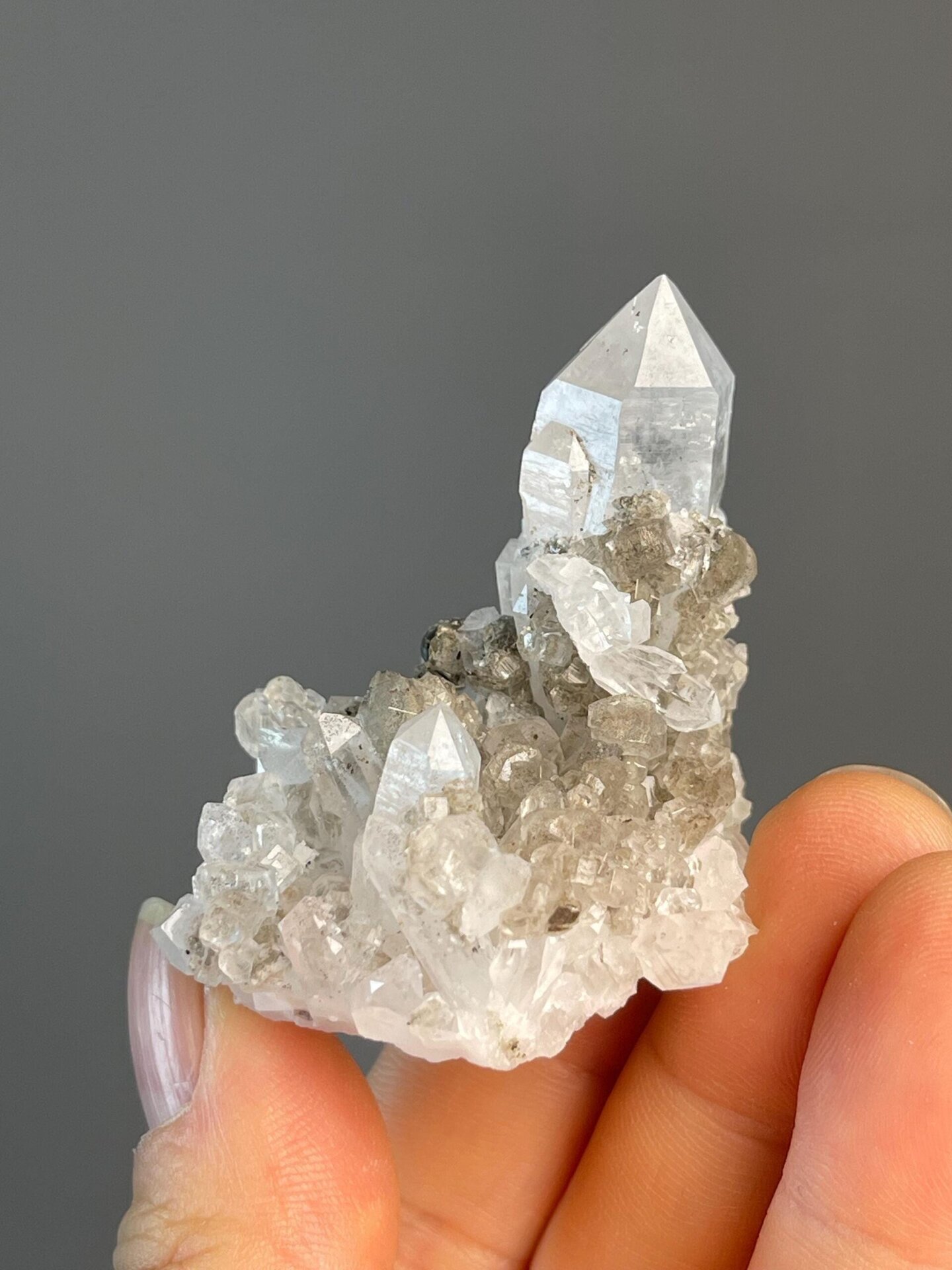 Side view of smoky quartz tower cluster, Hunan
