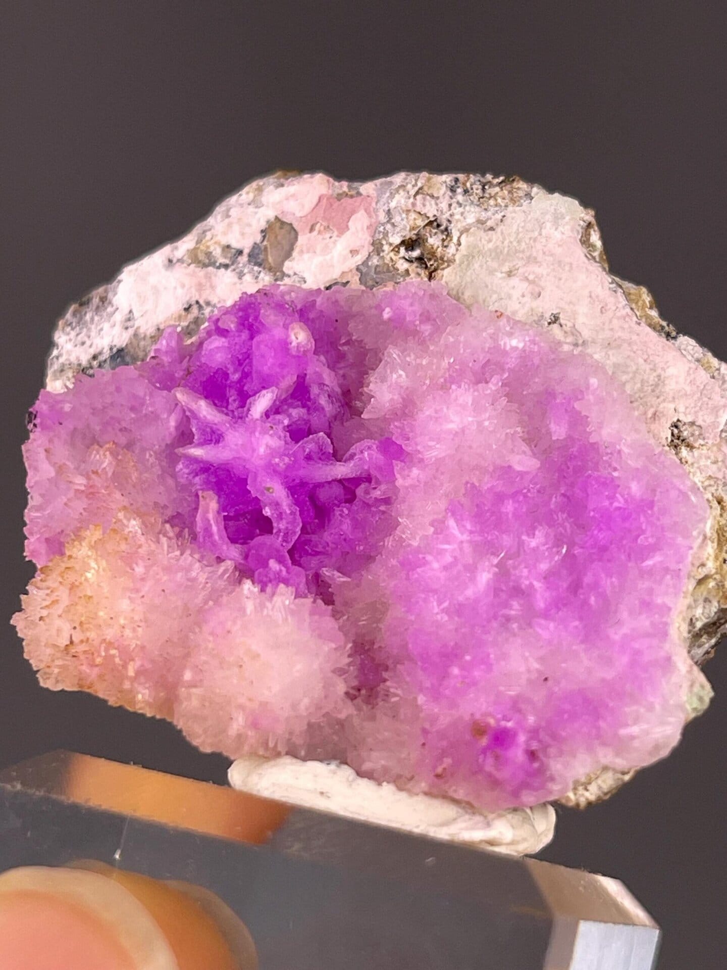 Top view of cobaltoan calcite and hemimorphite, Yunnan