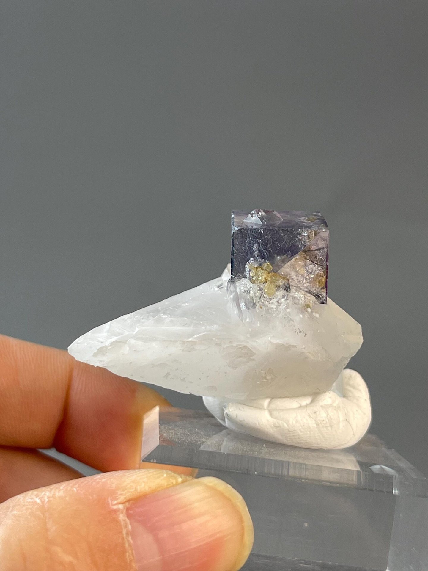 Top view of twin phantom fluorite, Yaogangxian Mine