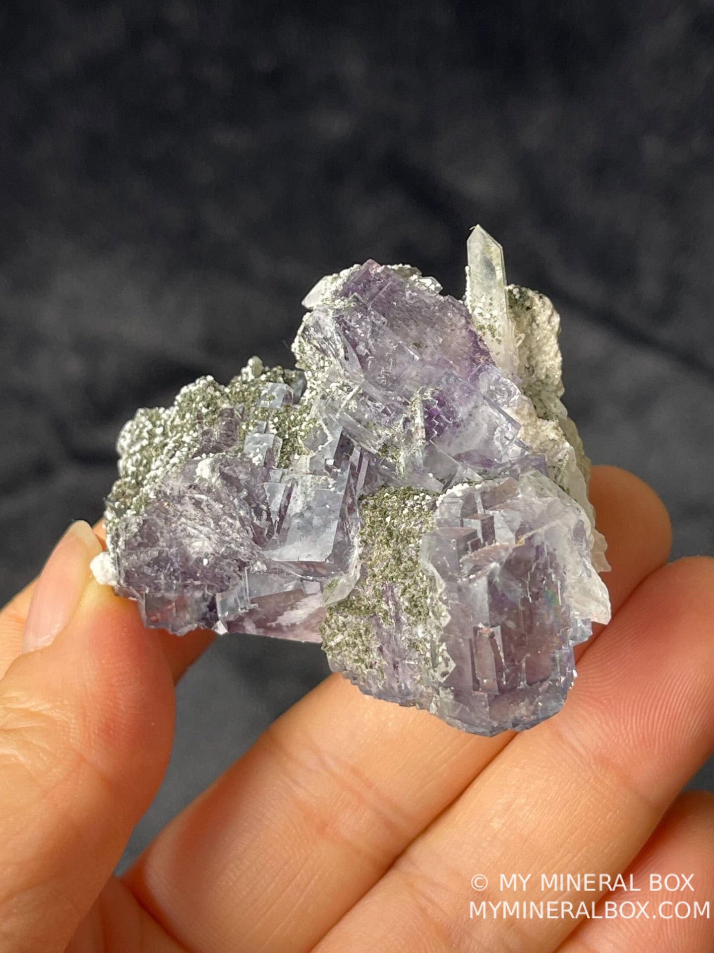 Top view of purple fluorite quartz twin, Yaogangxian Mine