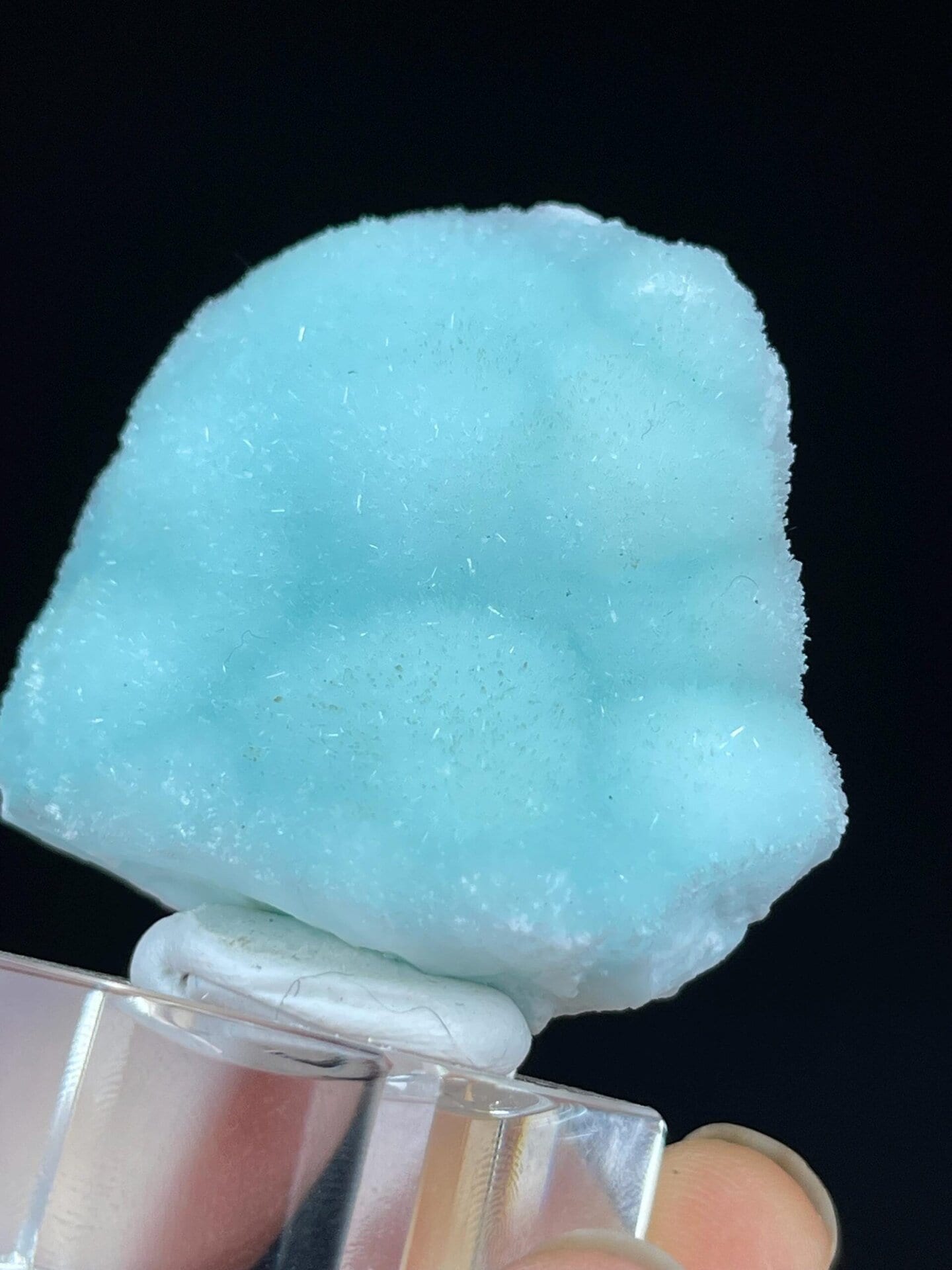 Aragonite CaCO3 orthorhombic sky-blue needles, Yunnan