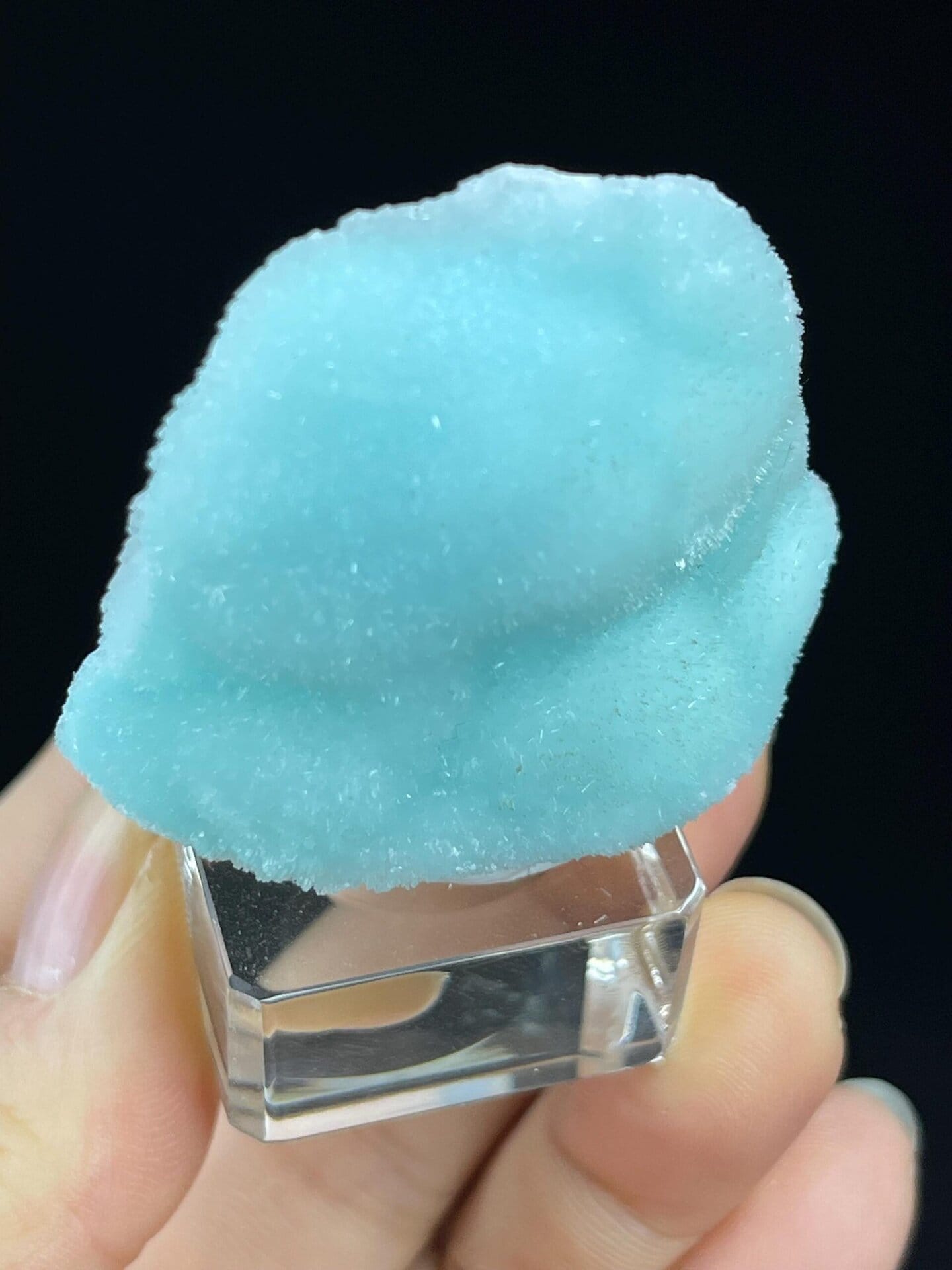 Blue aragonite needle cluster displaying vitreous luster