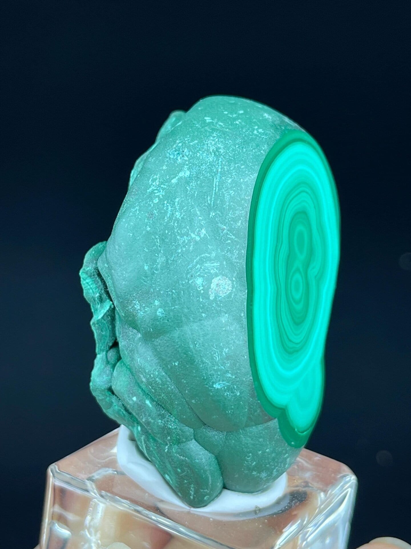 Malachite Cu2CO3OH2 monoclinic polished raw specimen, Congo