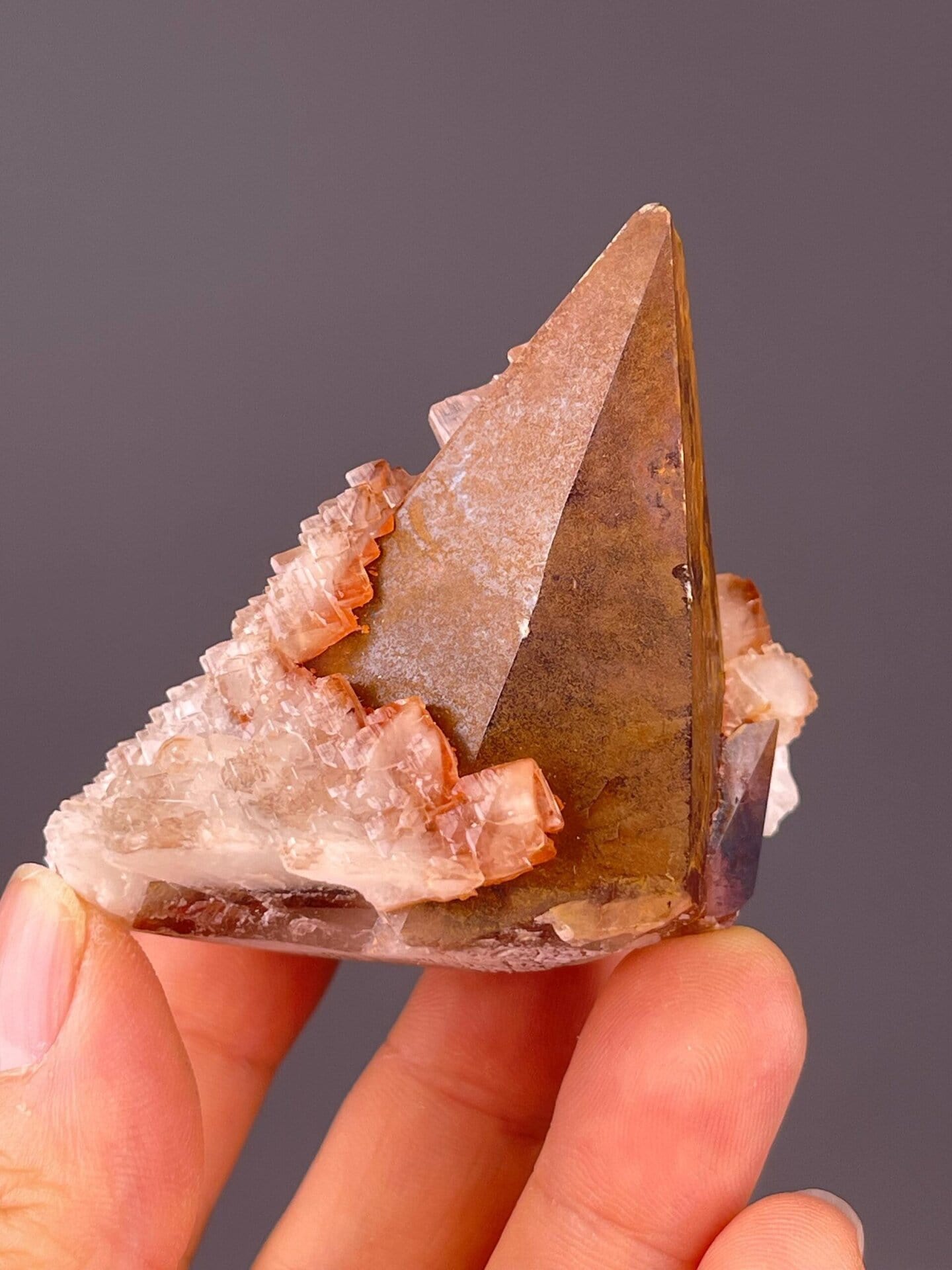 Calcite tower crystal on white blade matrix from Hubei