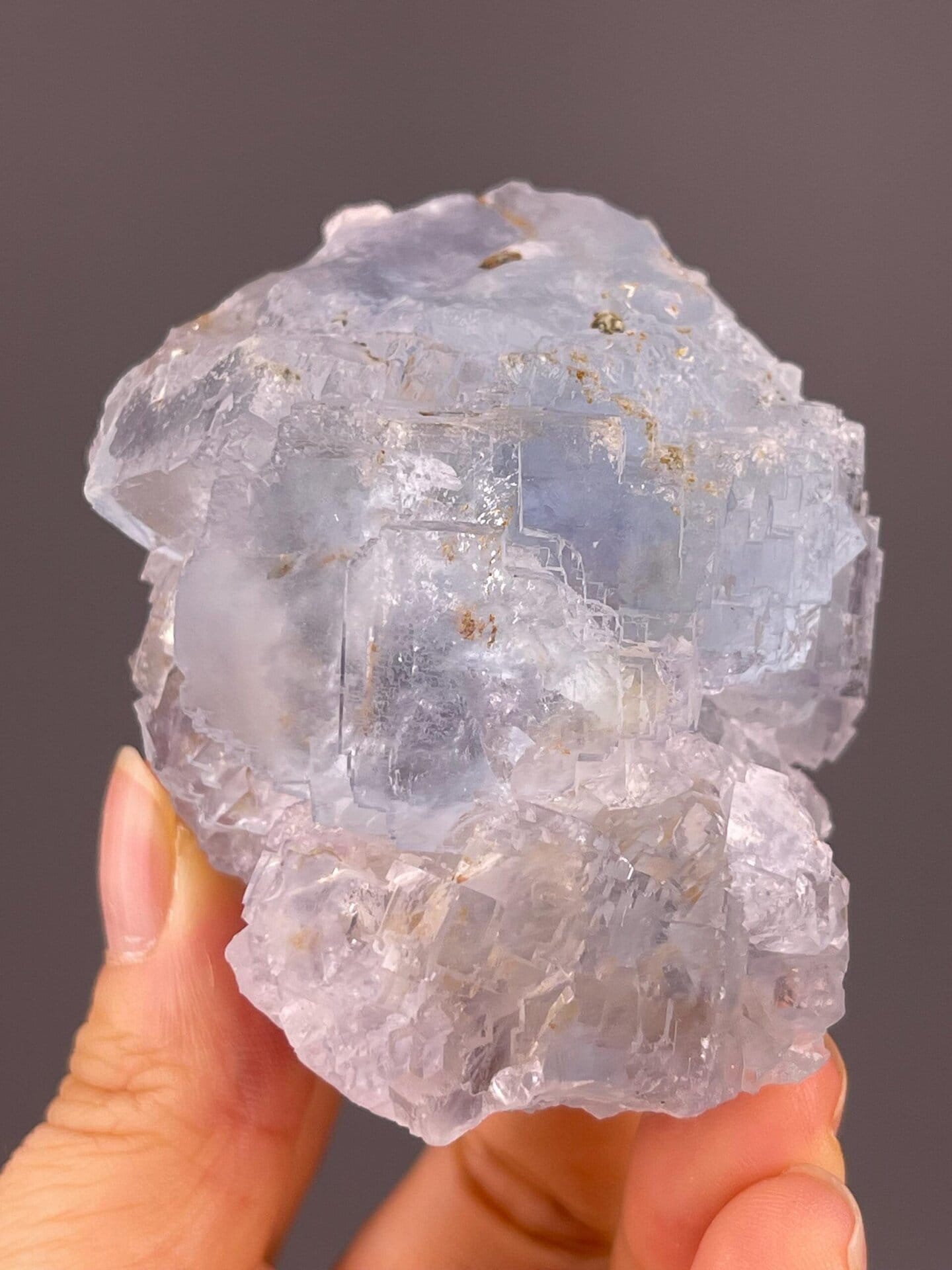 Blue fluorite from Shangbao, 11.64 oz, vitreous luster