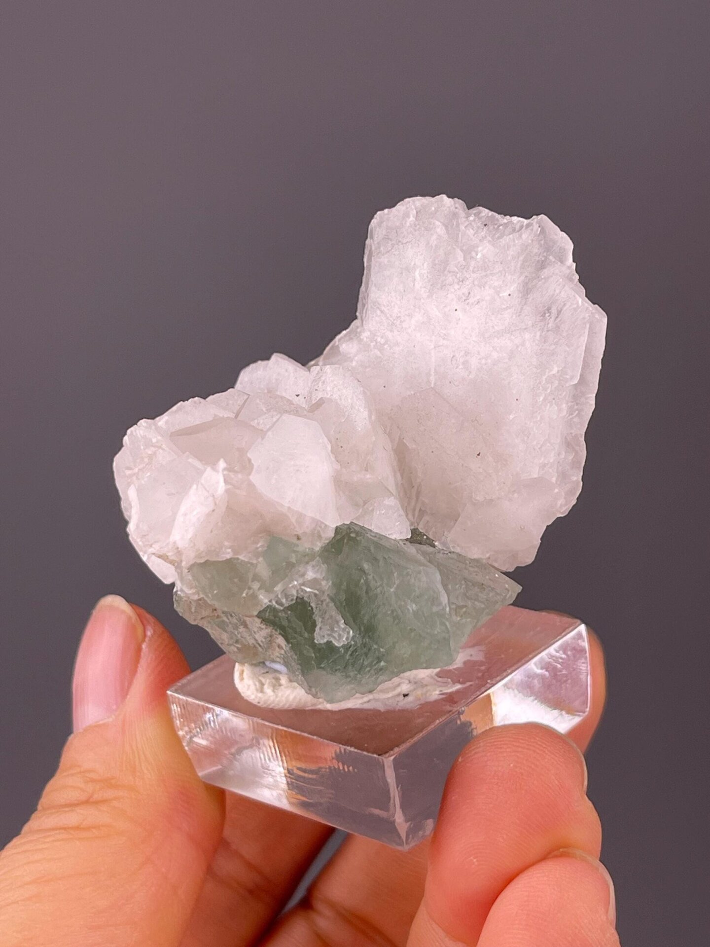 Green fluorite with calcite, 1.587 oz, vitreous luster