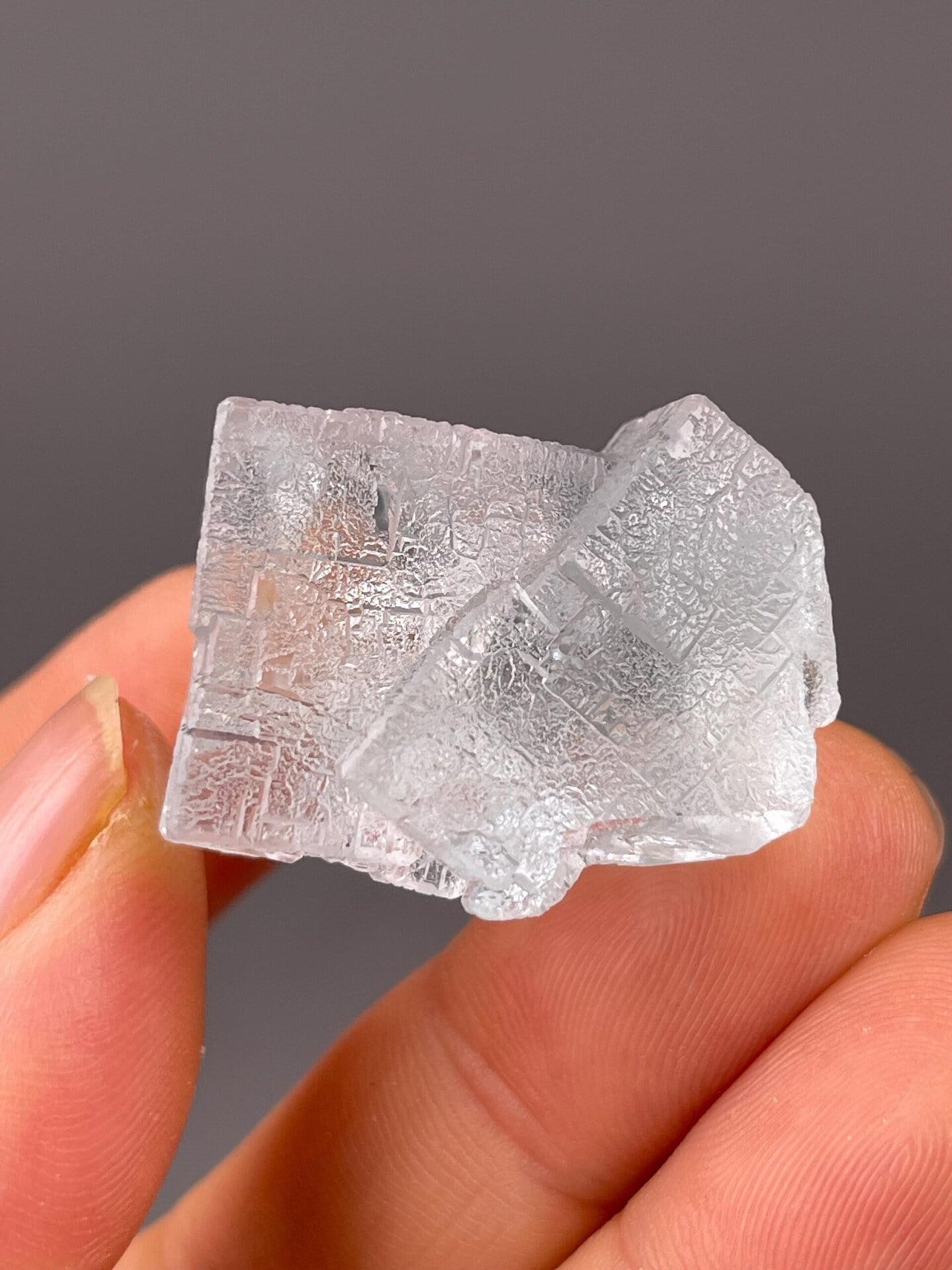 Blue fluorite twin specimen, 0.7 oz, vitreous luster