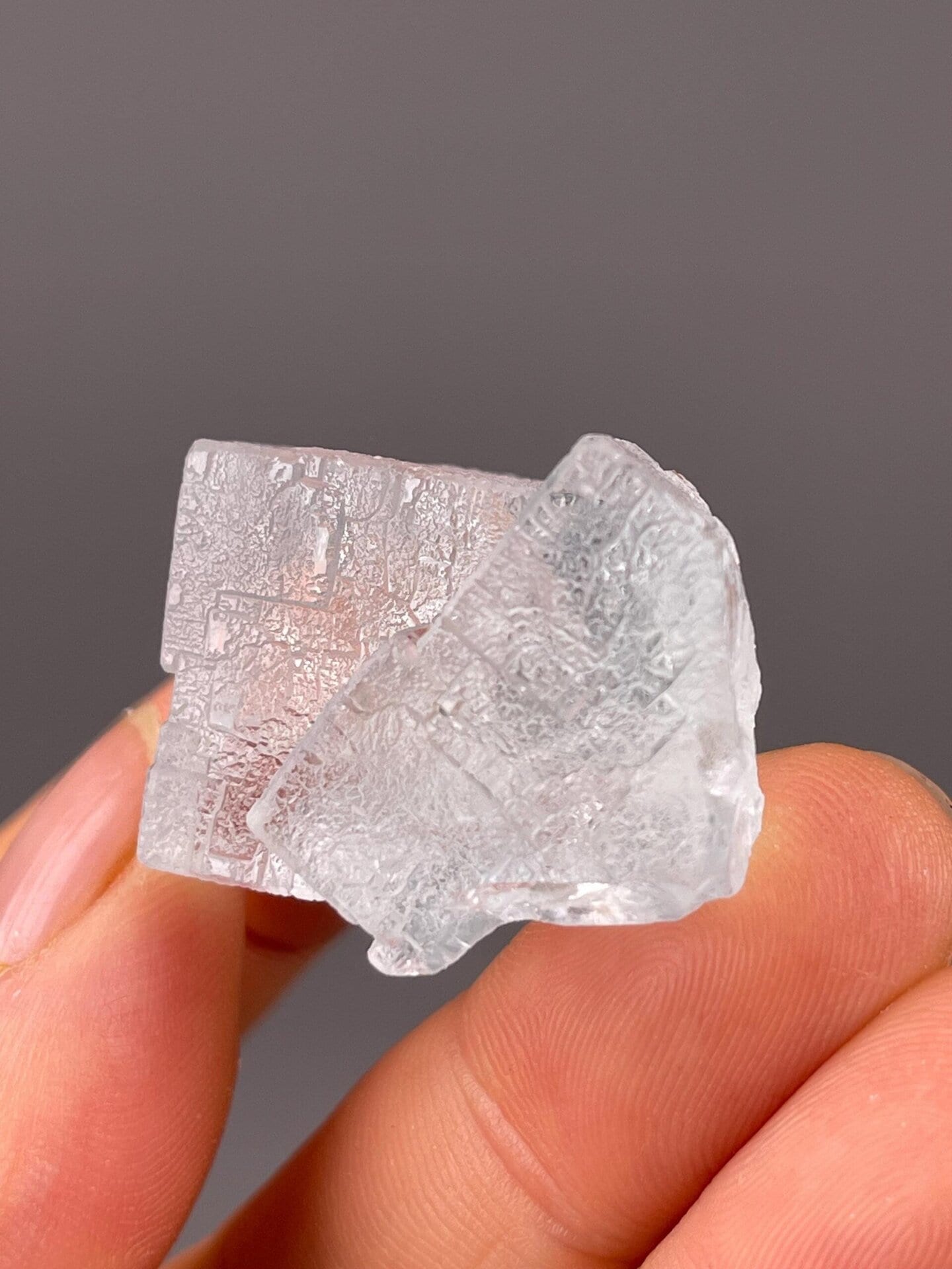 Transparent blue fluorite with crystal twin growth pattern