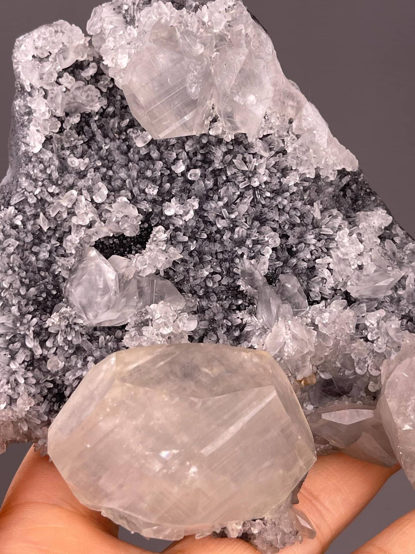 Fujian calcite with distinctive triangular scalenohedral faces