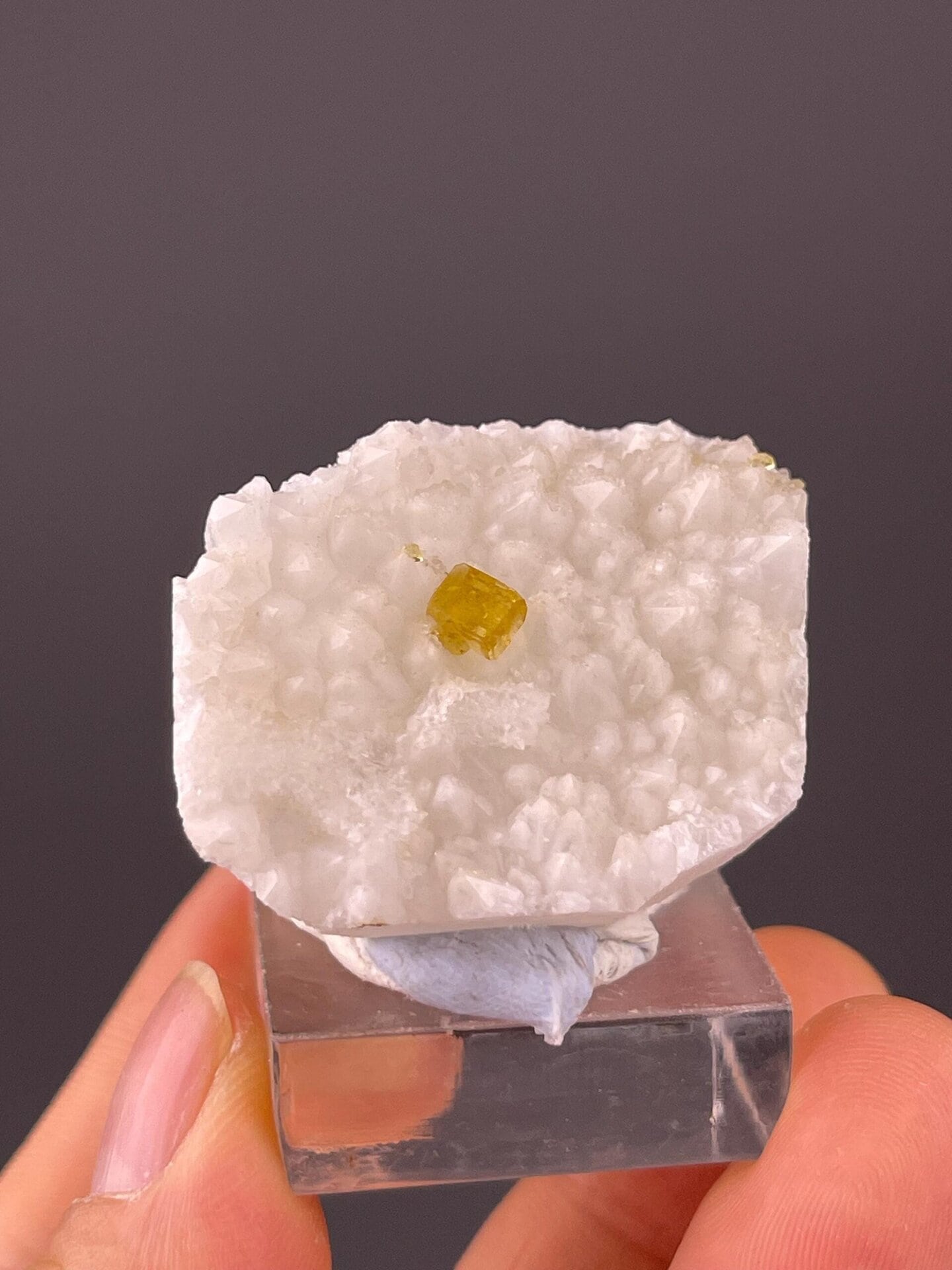 Side view of yellow barite quartz matrix Jiangxi