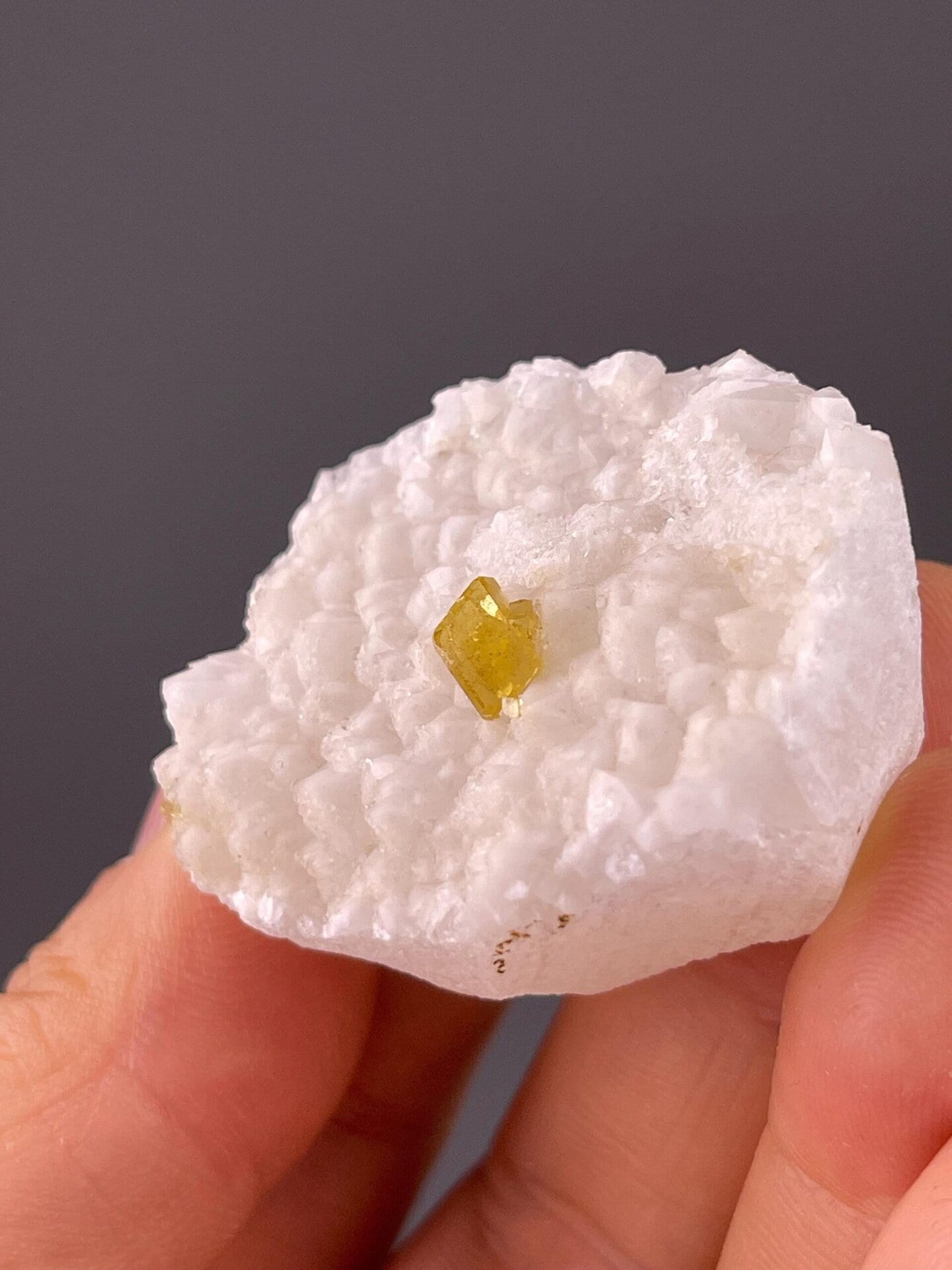 Full view of yellow barite quartz matrix Jiangxi