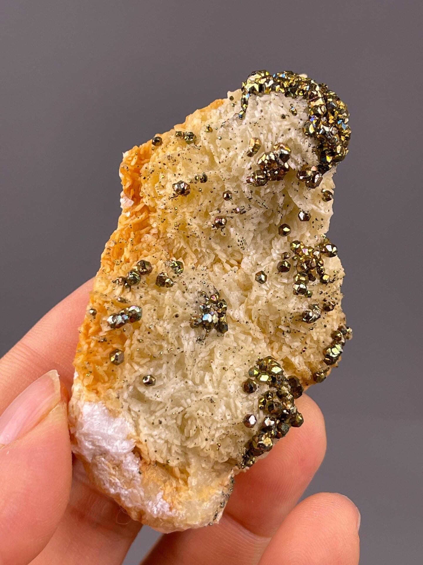 Pyrite chalcopyrite Hubei ruler scale reference