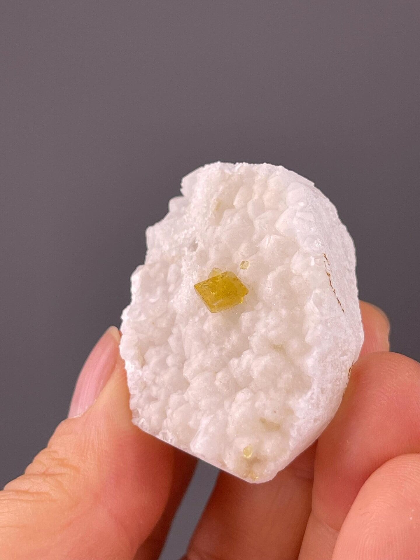 Yellow barite crystals on quartz matrix close-up