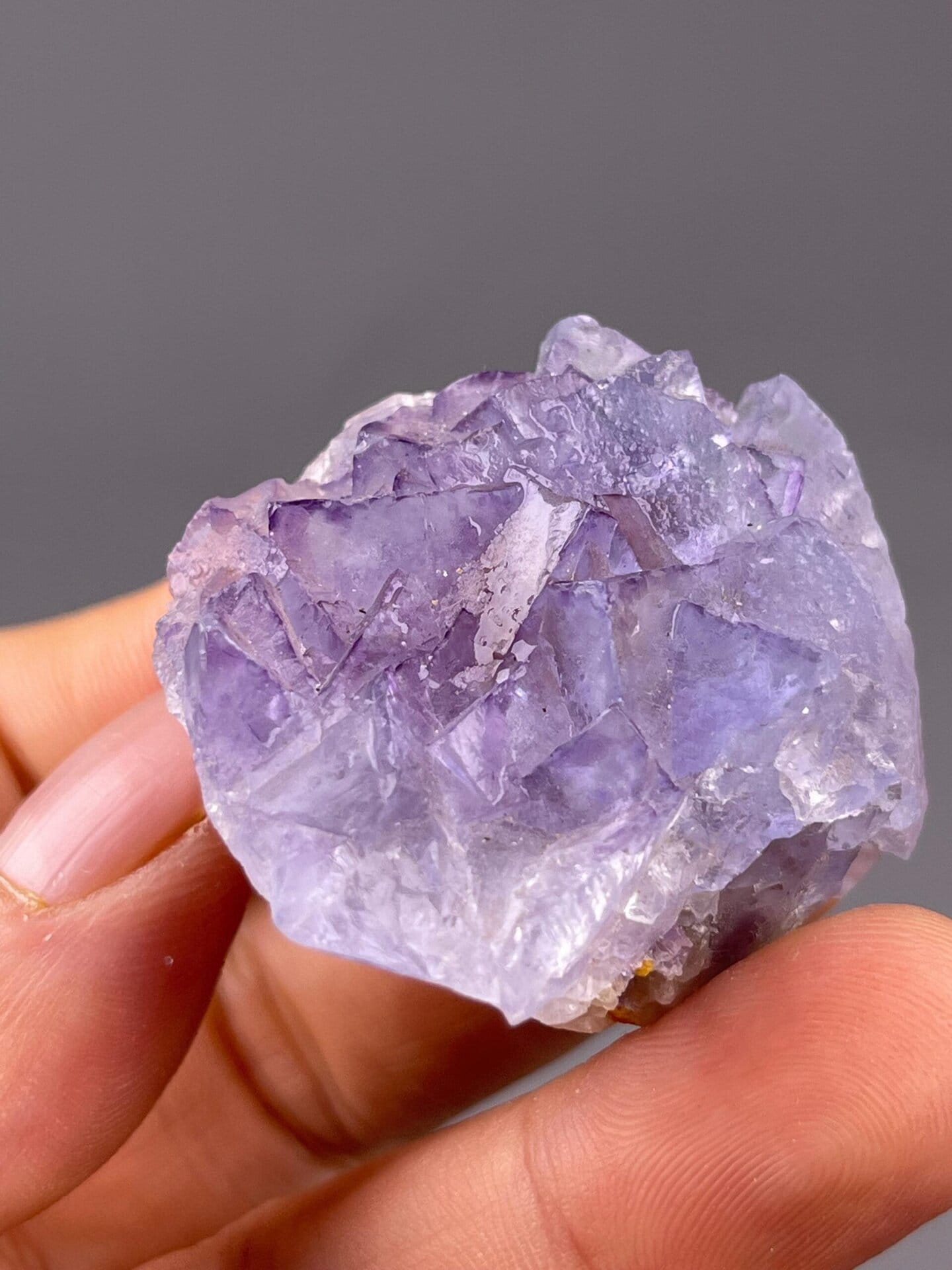 Fluorite twin cluster Yaogangxian ruler scale reference