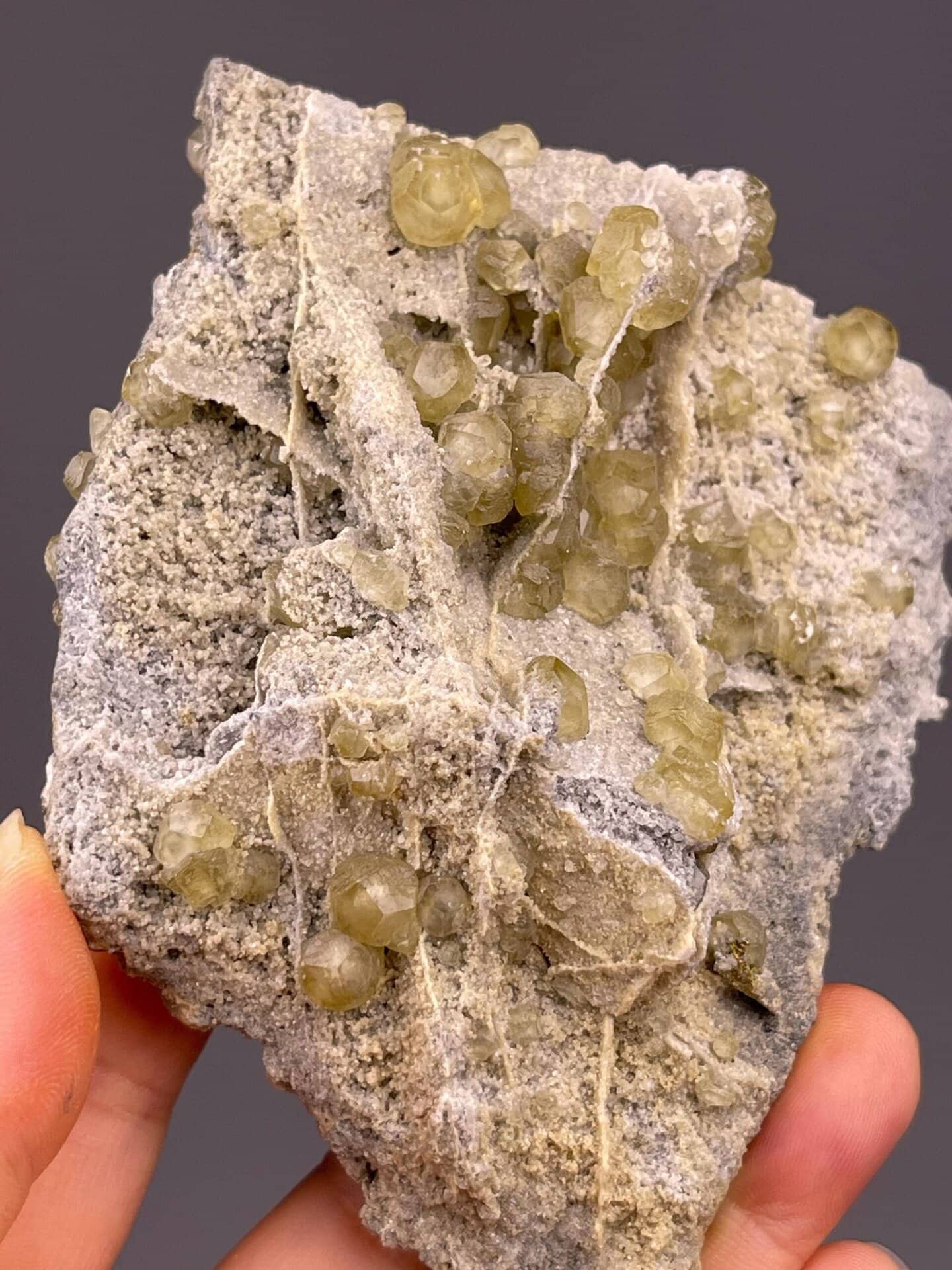 Yellow calcite Fujian cluster ruler scale reference