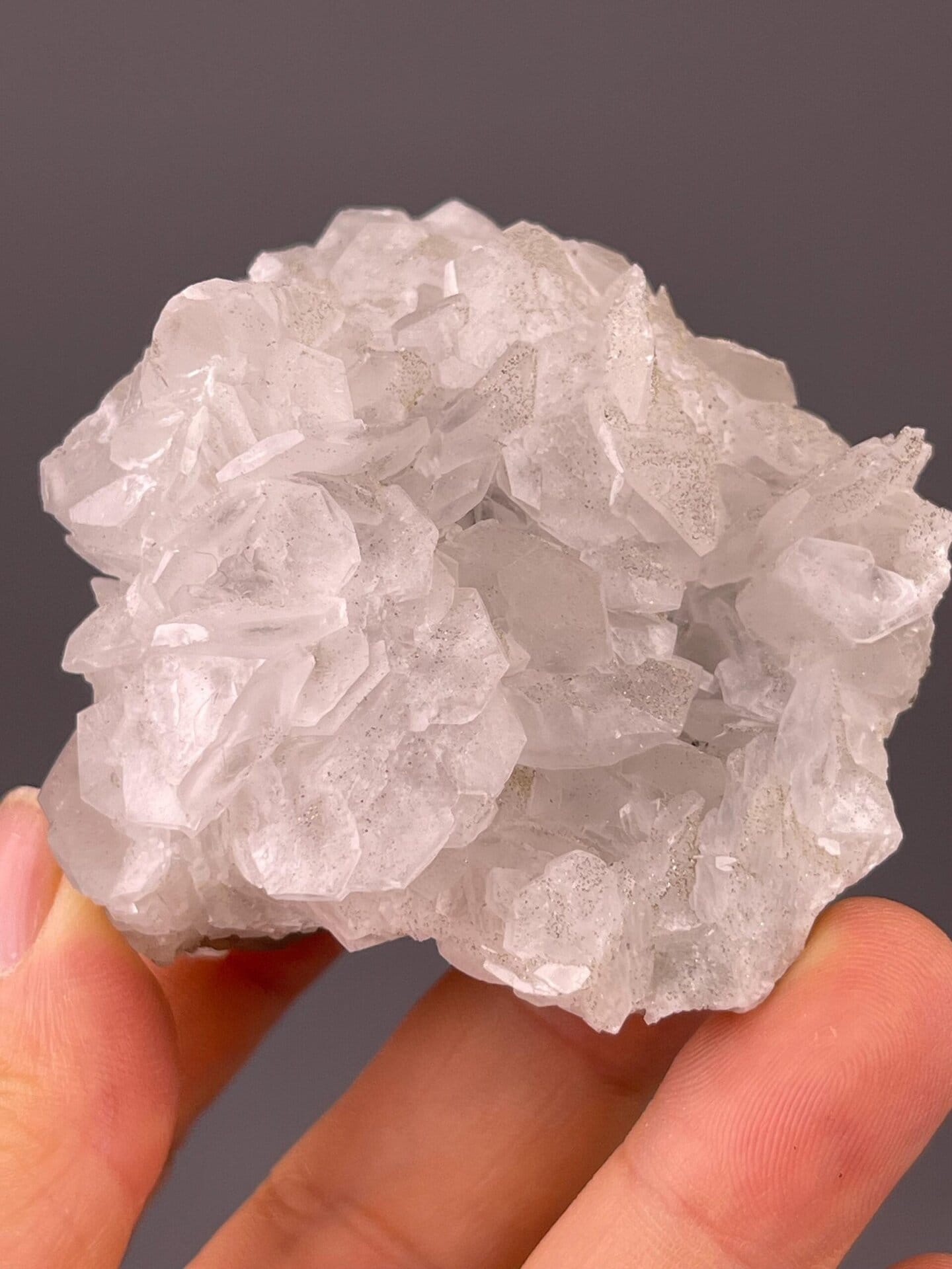 White calcite petal formation with pyrite from Hunan