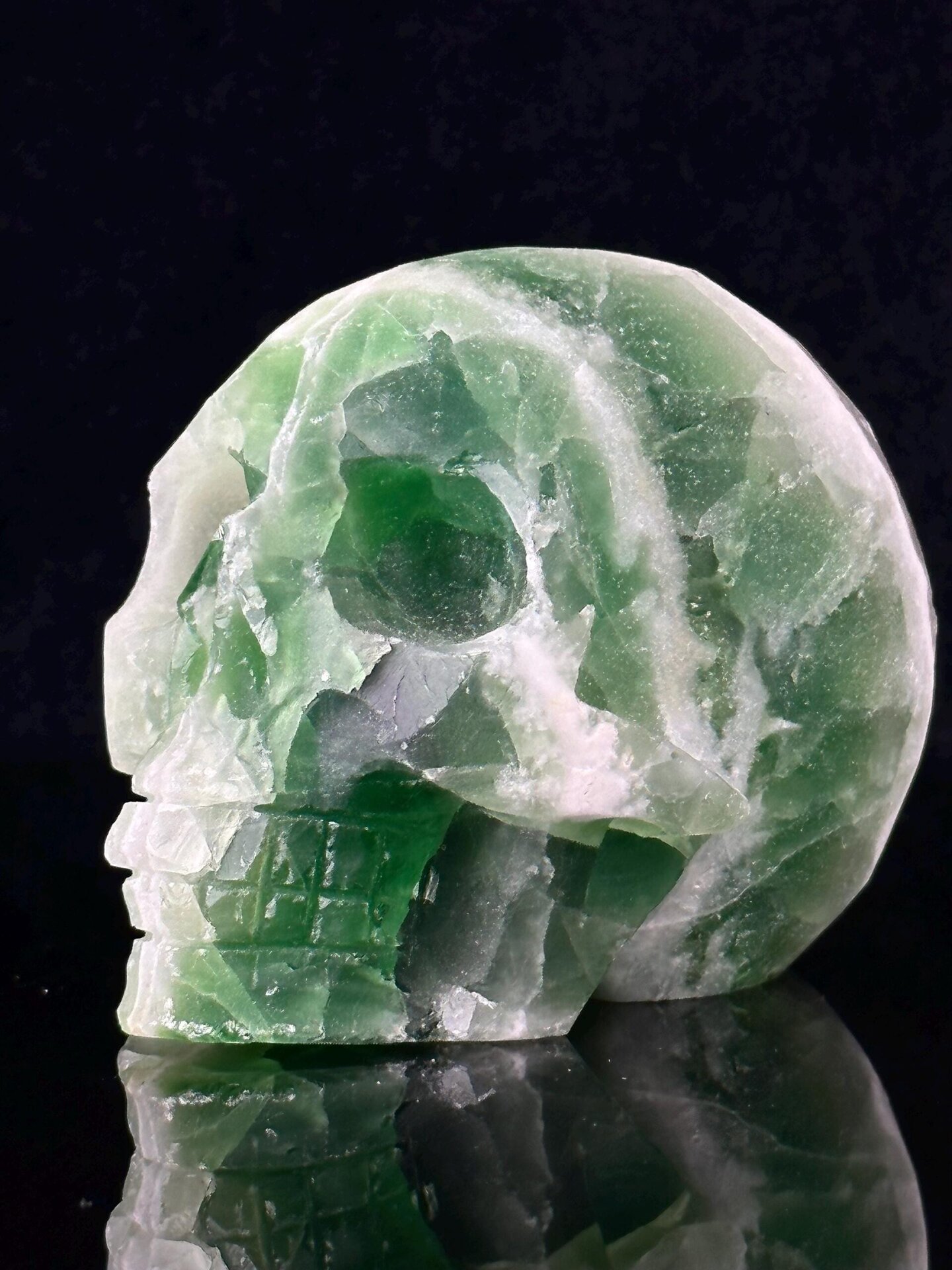 Top view of carved fluorite skull showing geode opening