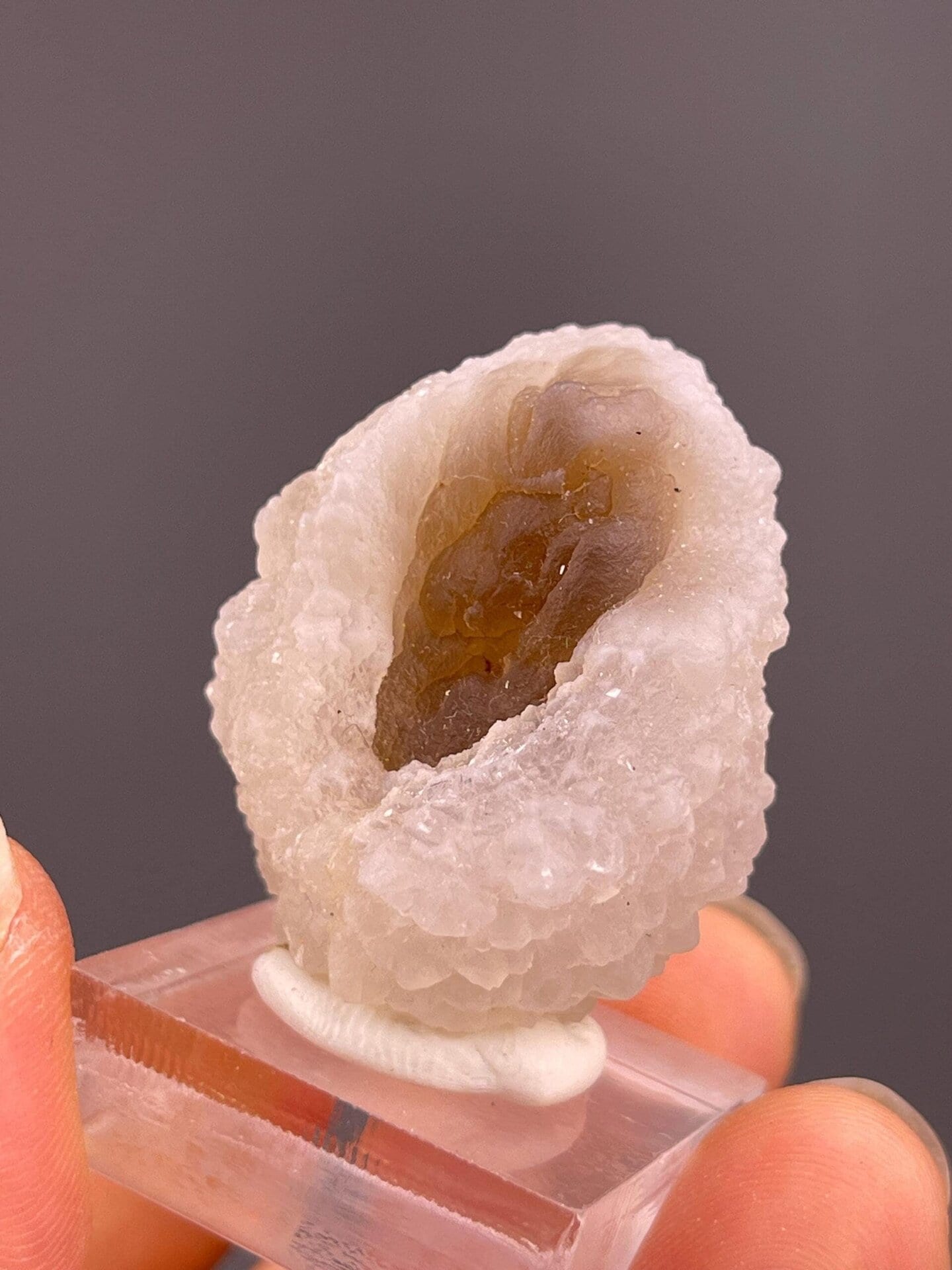 Interior druzy crystal lining of Hunan agate geode