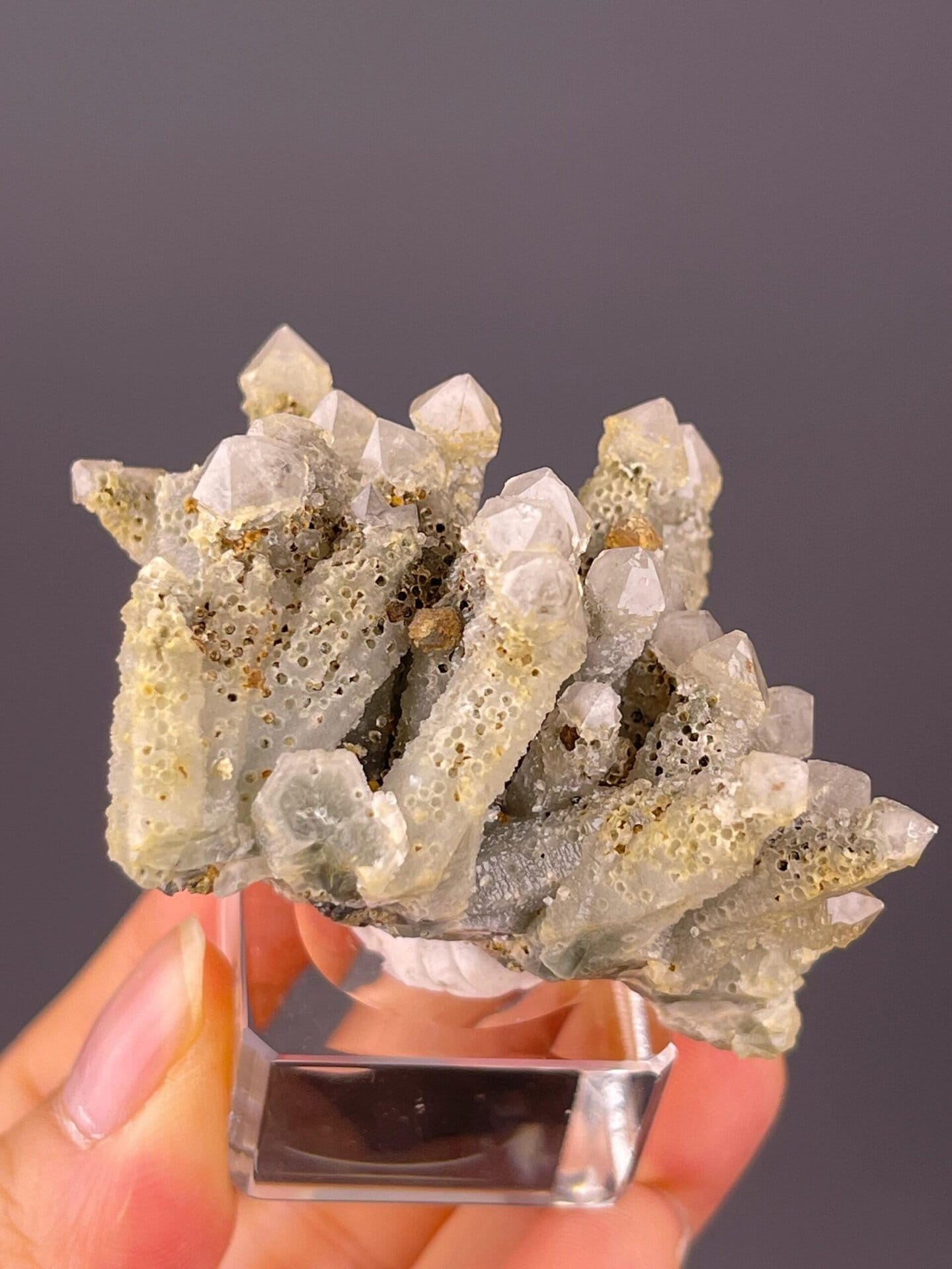 Screw quartz Inner Mongolia scale reference view