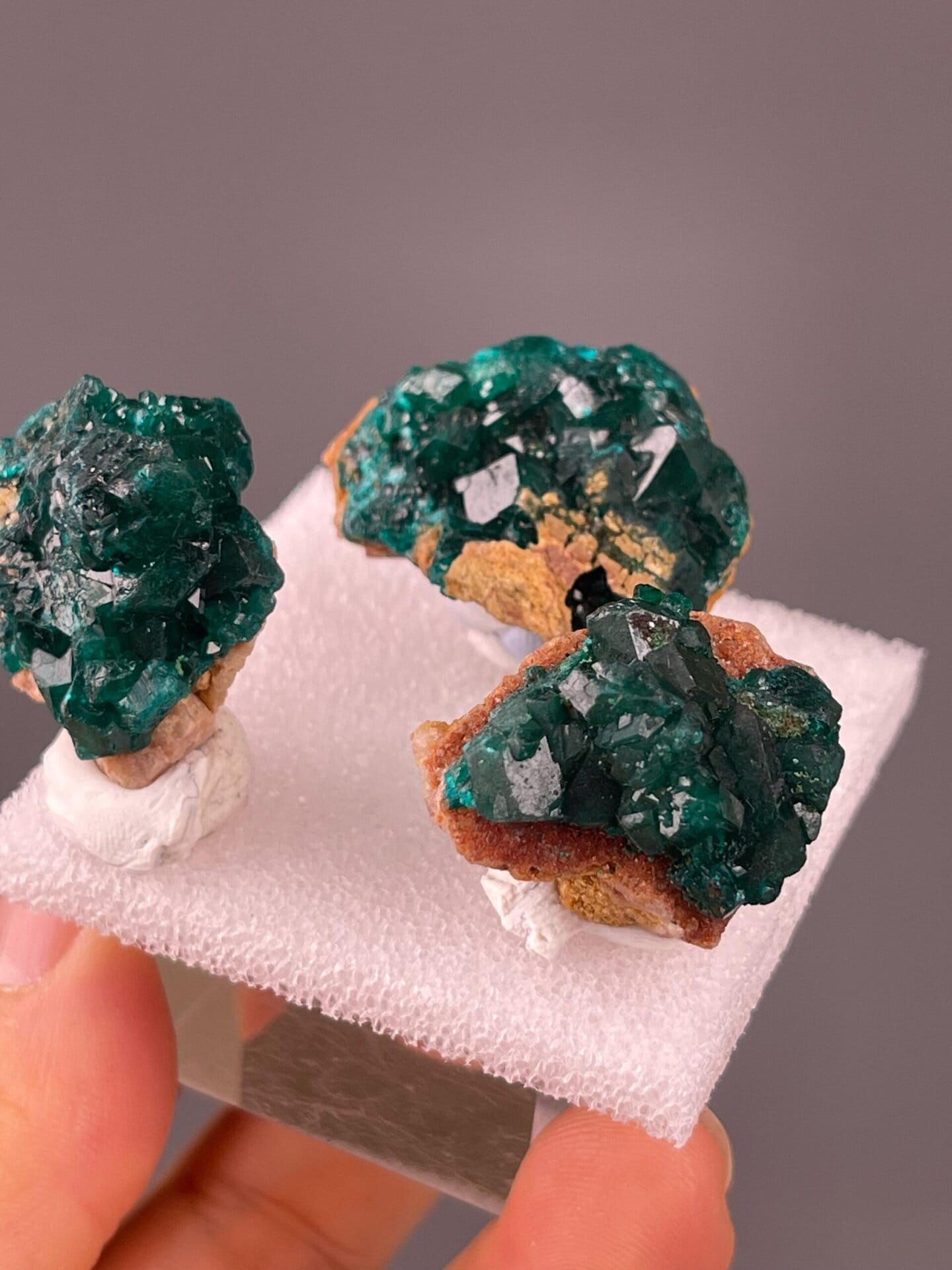 Dioptase three-piece set side profile Congo