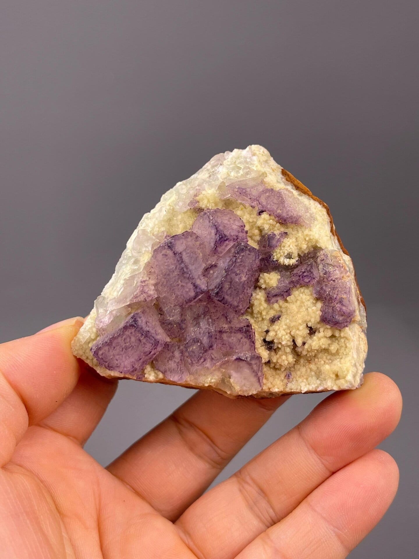 Guizhou fluorite cluster natural luster detail