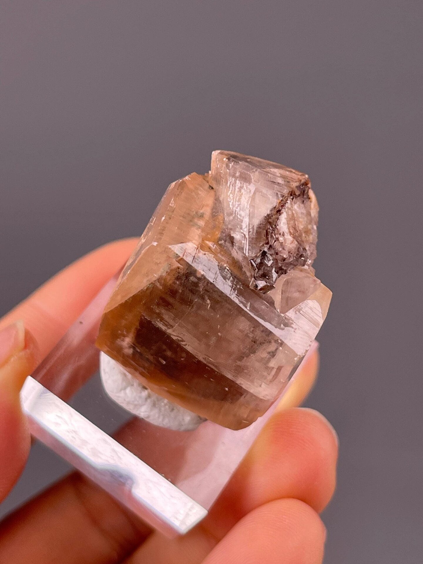 Back view of honey calcite geode formation