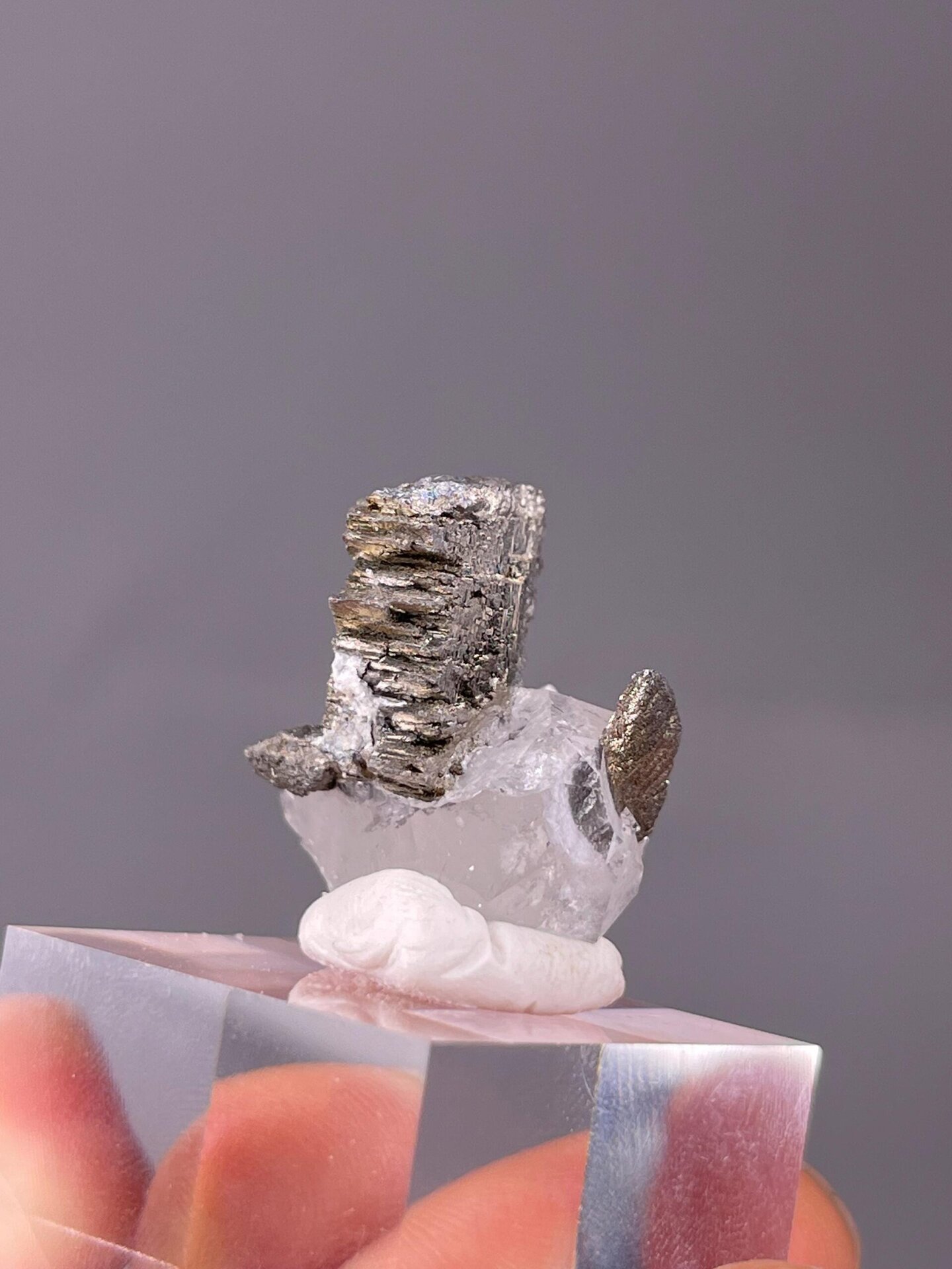 Scale reference of chalcopyrite iron ore set from Yaogangxian