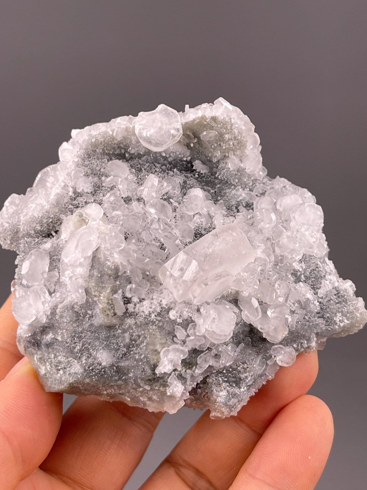 Side view of pink calcite cluster from Peru