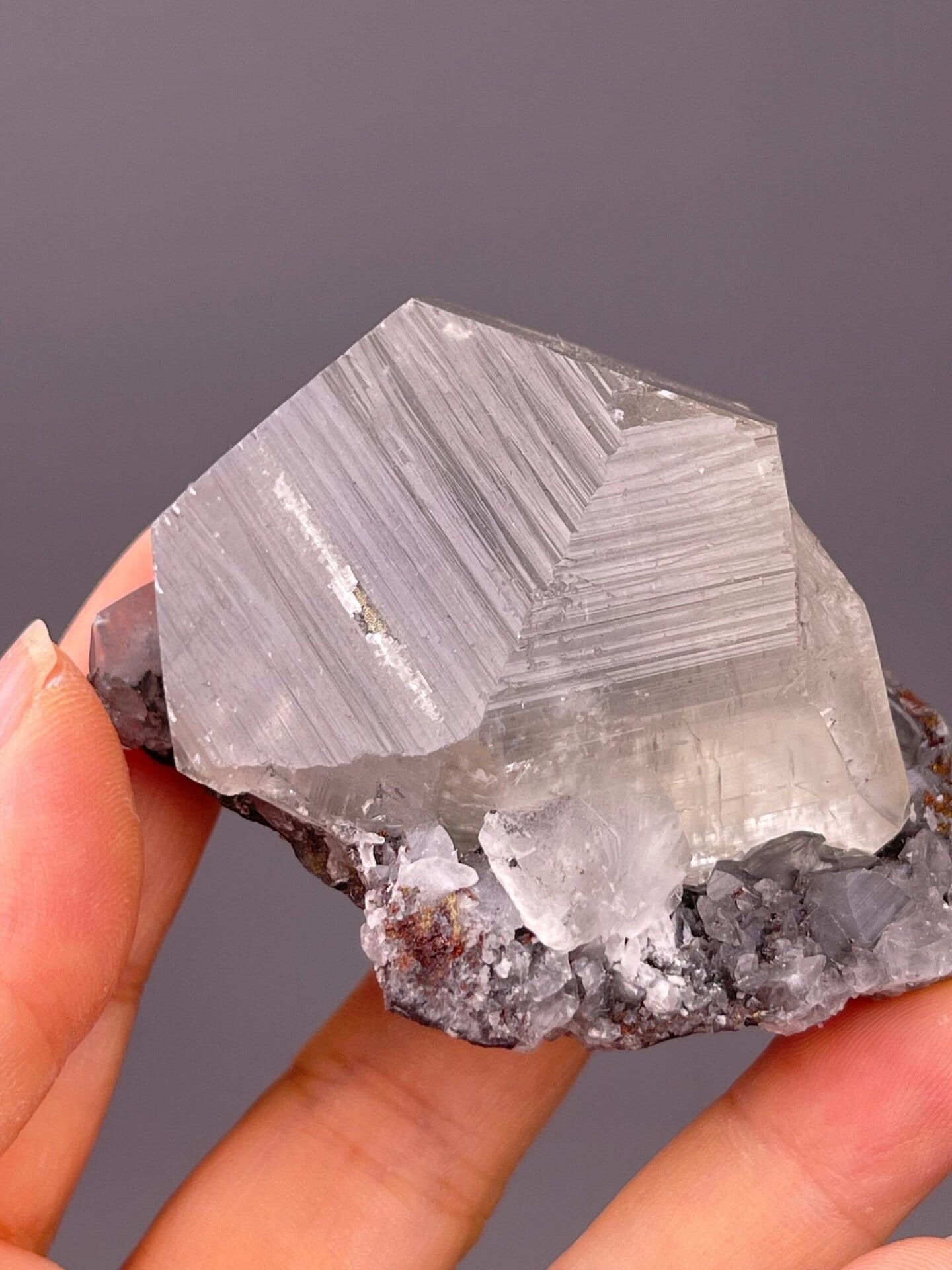 Geometric rhombohedral form of etched calcite