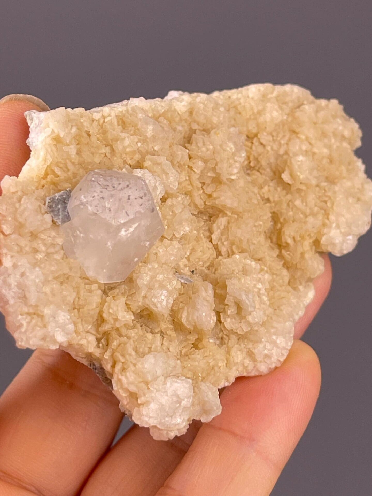 Detail of fluorite transparency and crystal form on dolomite