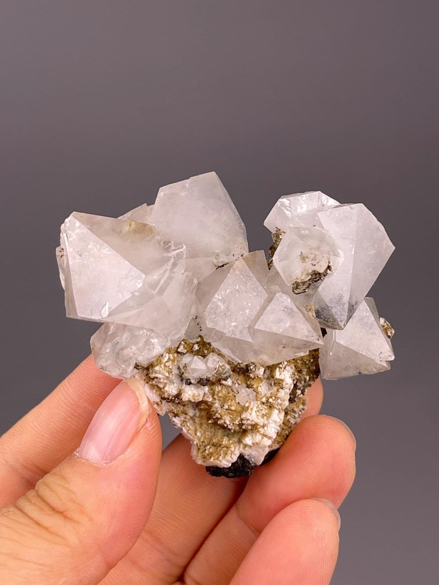 Sharp white fluorite in octahedral habit on matrix, Daye Mine, Hubei