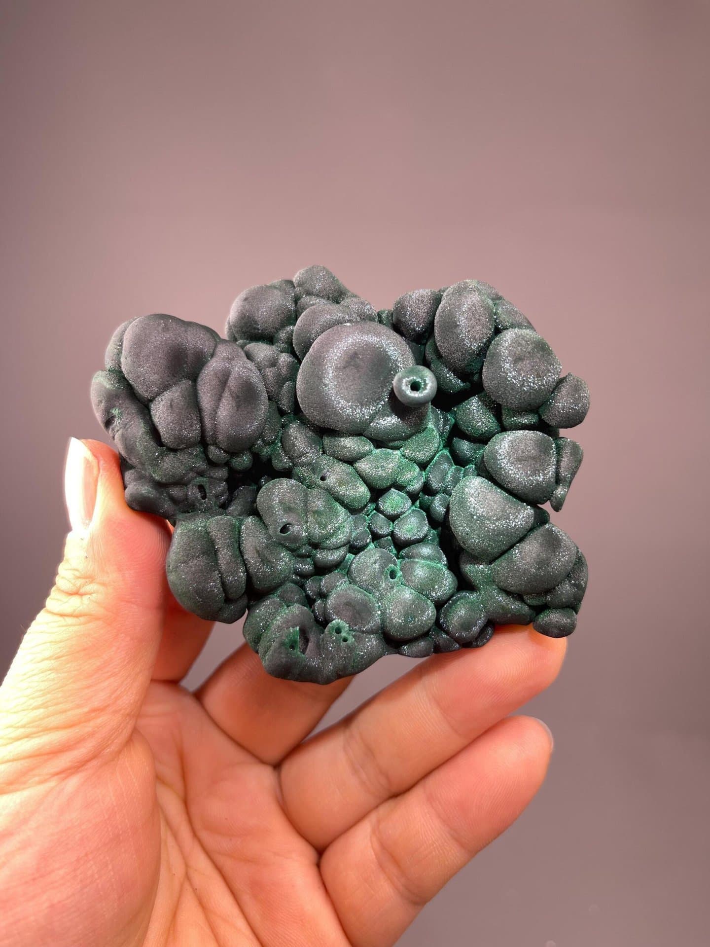 Side view of malachite botryoidal cluster from Yangchun