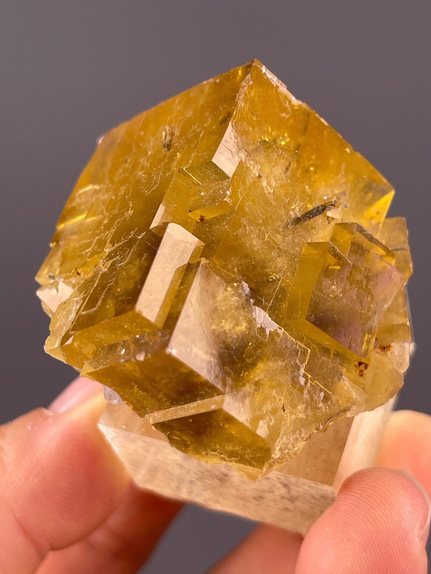 Side view of yellow fluorite twin crystal, Beijing