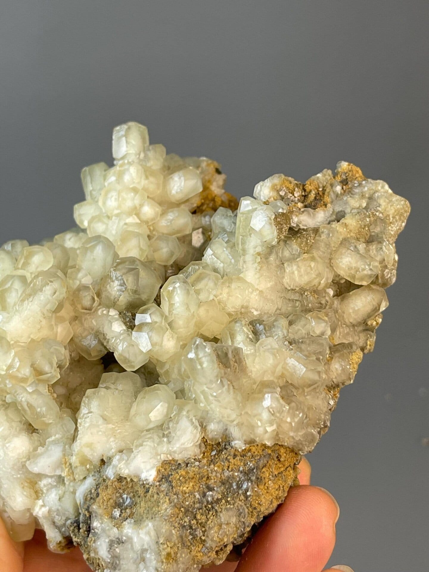 Scale view of 4.0x2.0x4.0 in golden calcite column