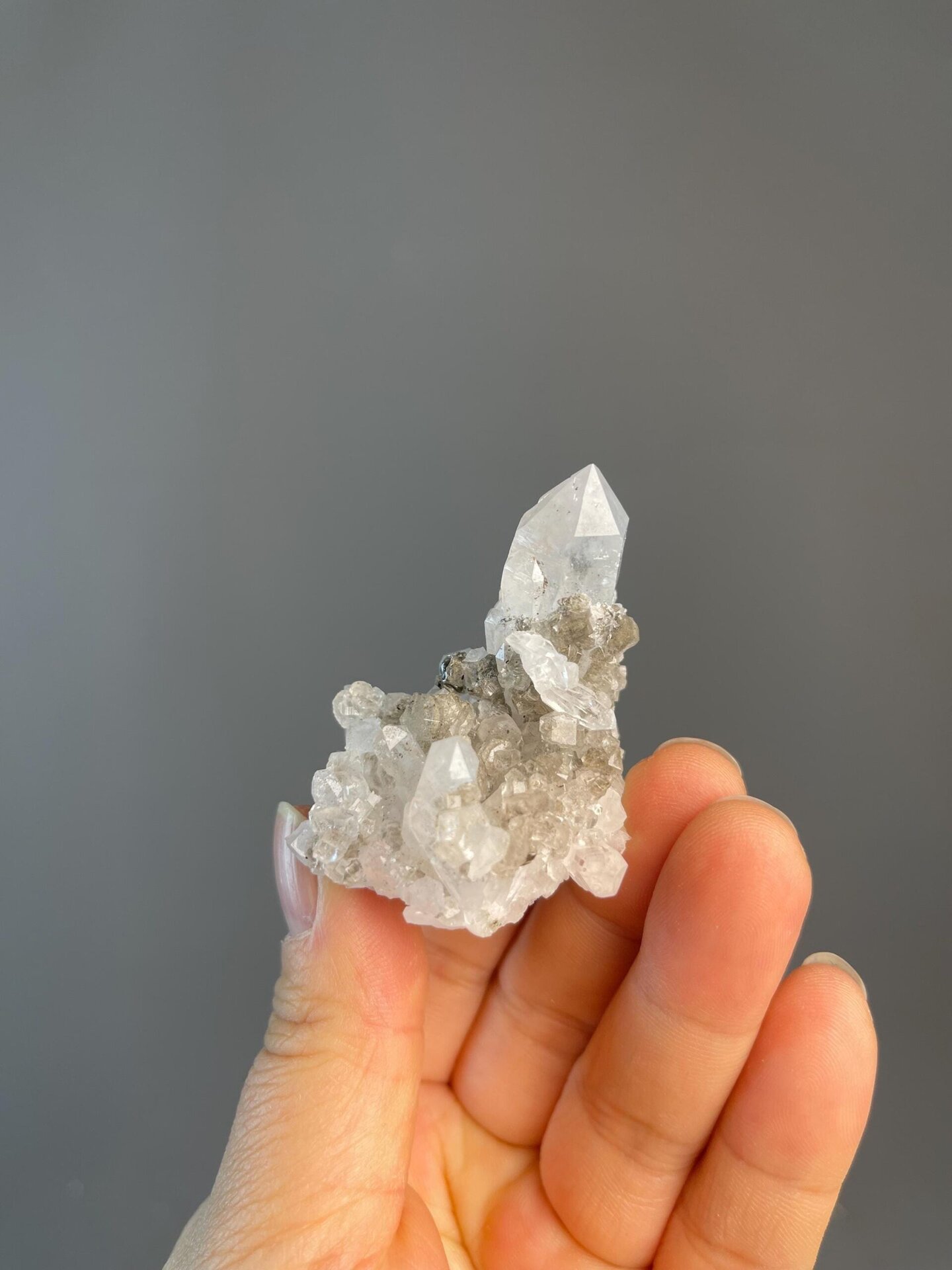Dark smoky quartz crystals with sharp terminations, YGX
