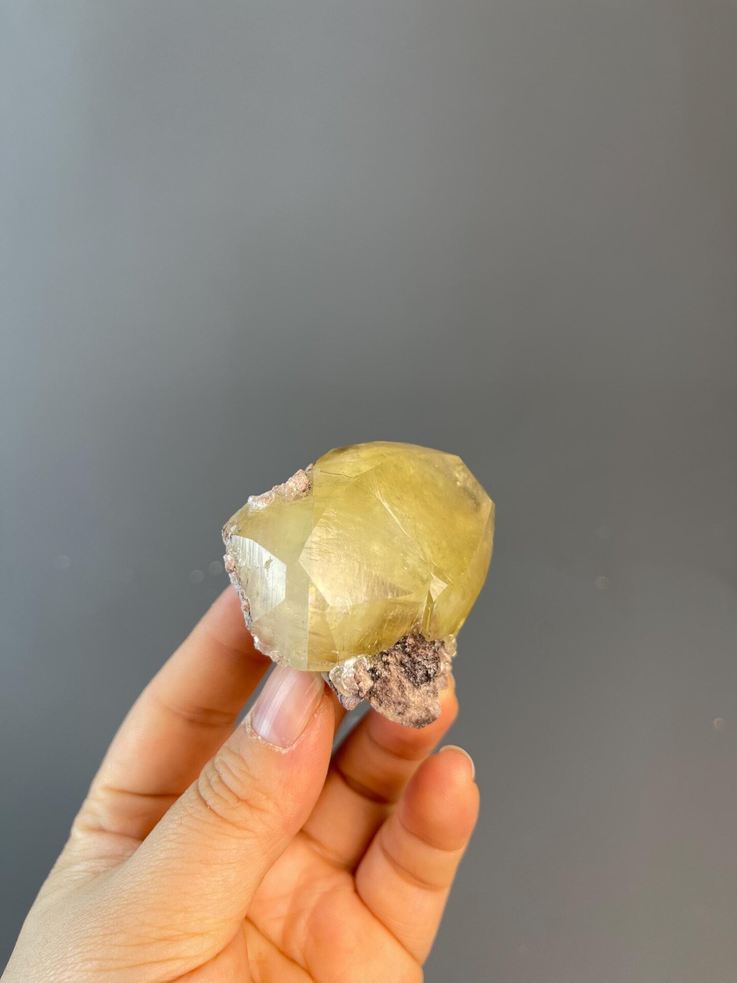 Side view of chunky yellow calcite crystal from Hubei