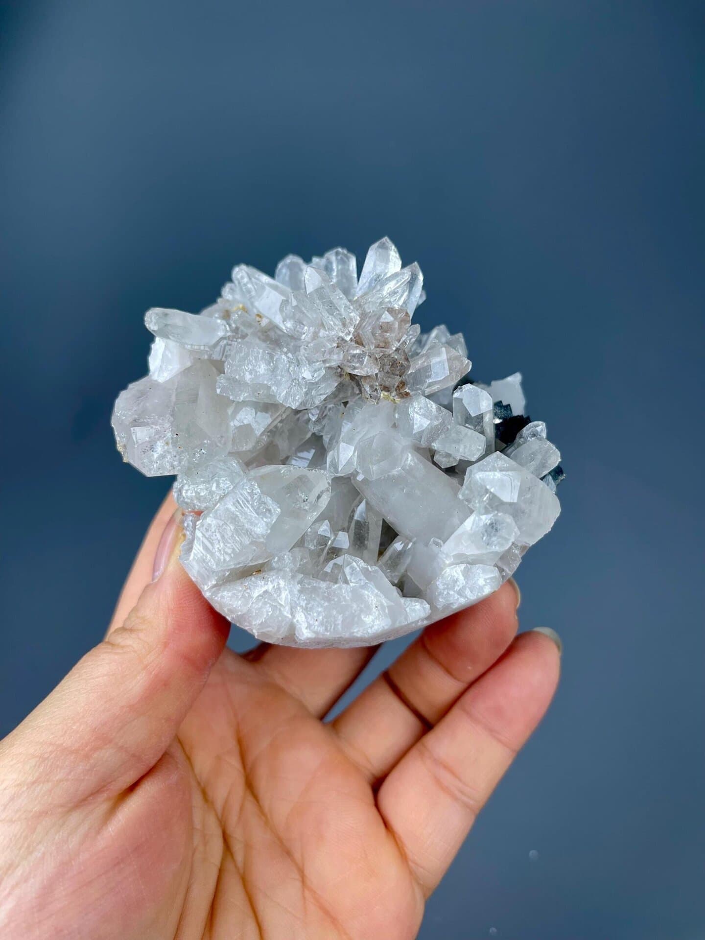 Quartz SiO2 geode with pyrite FeS2 coating, YGX China
