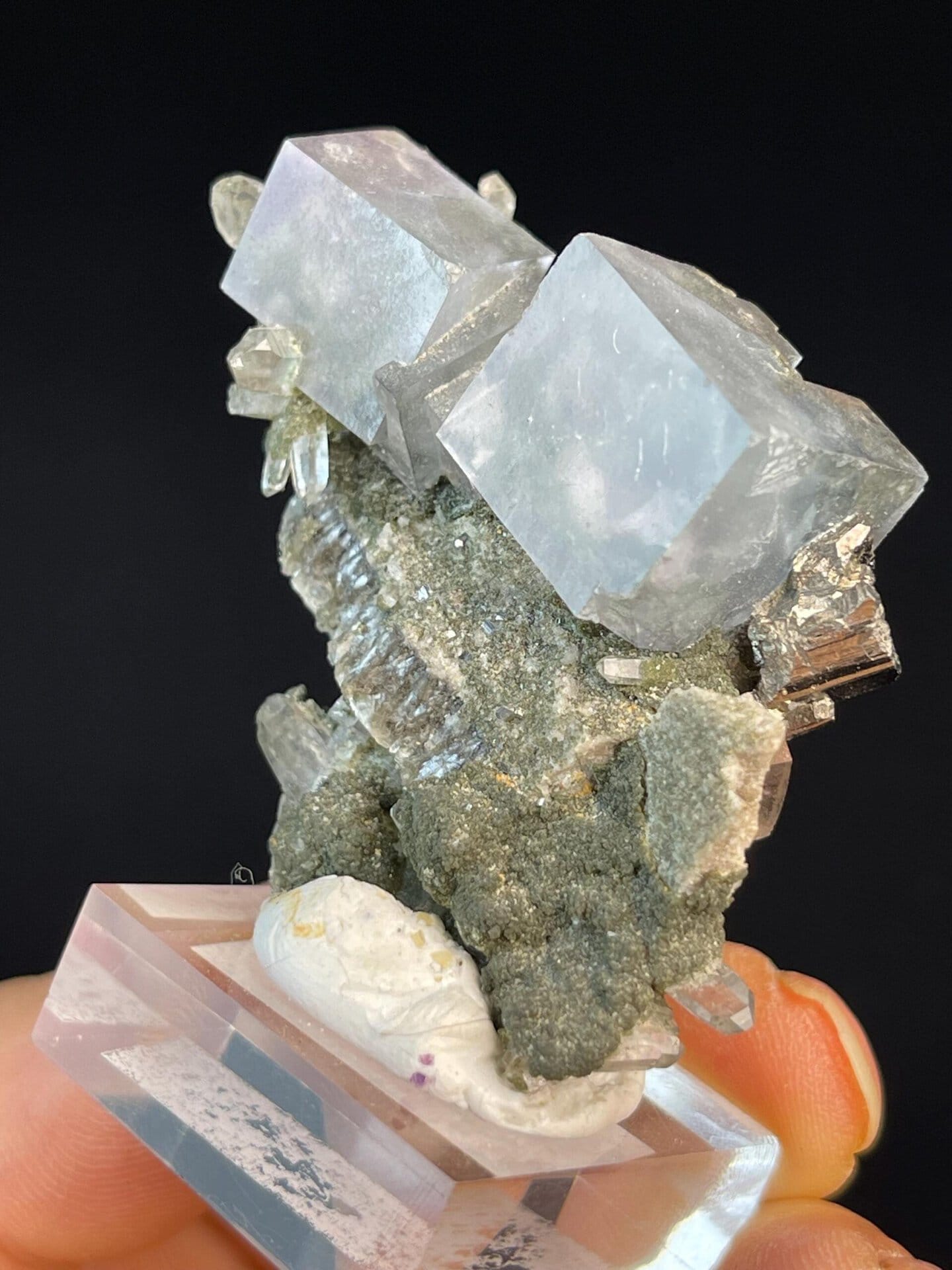 Top view of blue-purple double cube fluorite, Yaogangxian