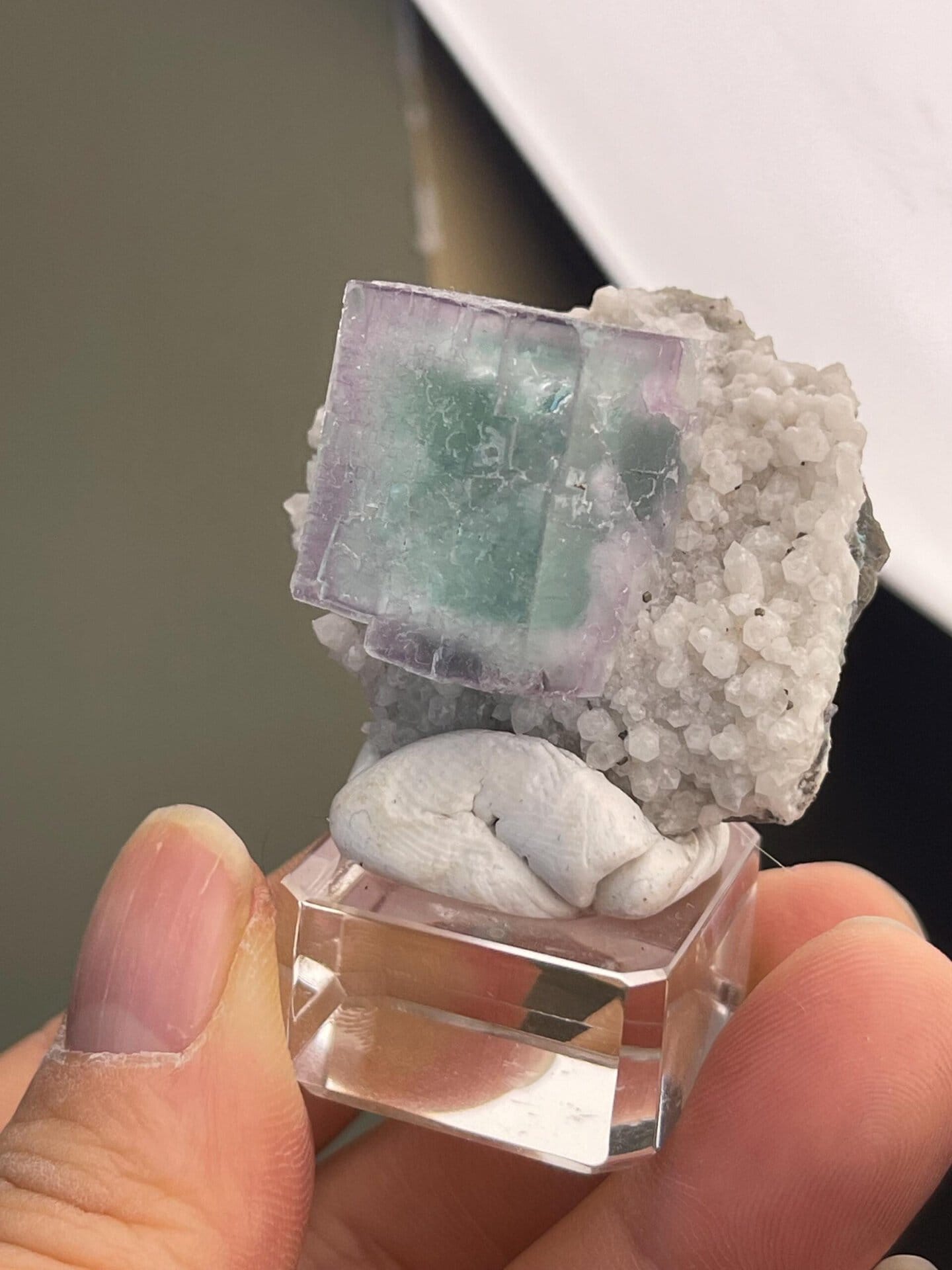 Top view of purple cubic fluorite, Yaogangxian locality