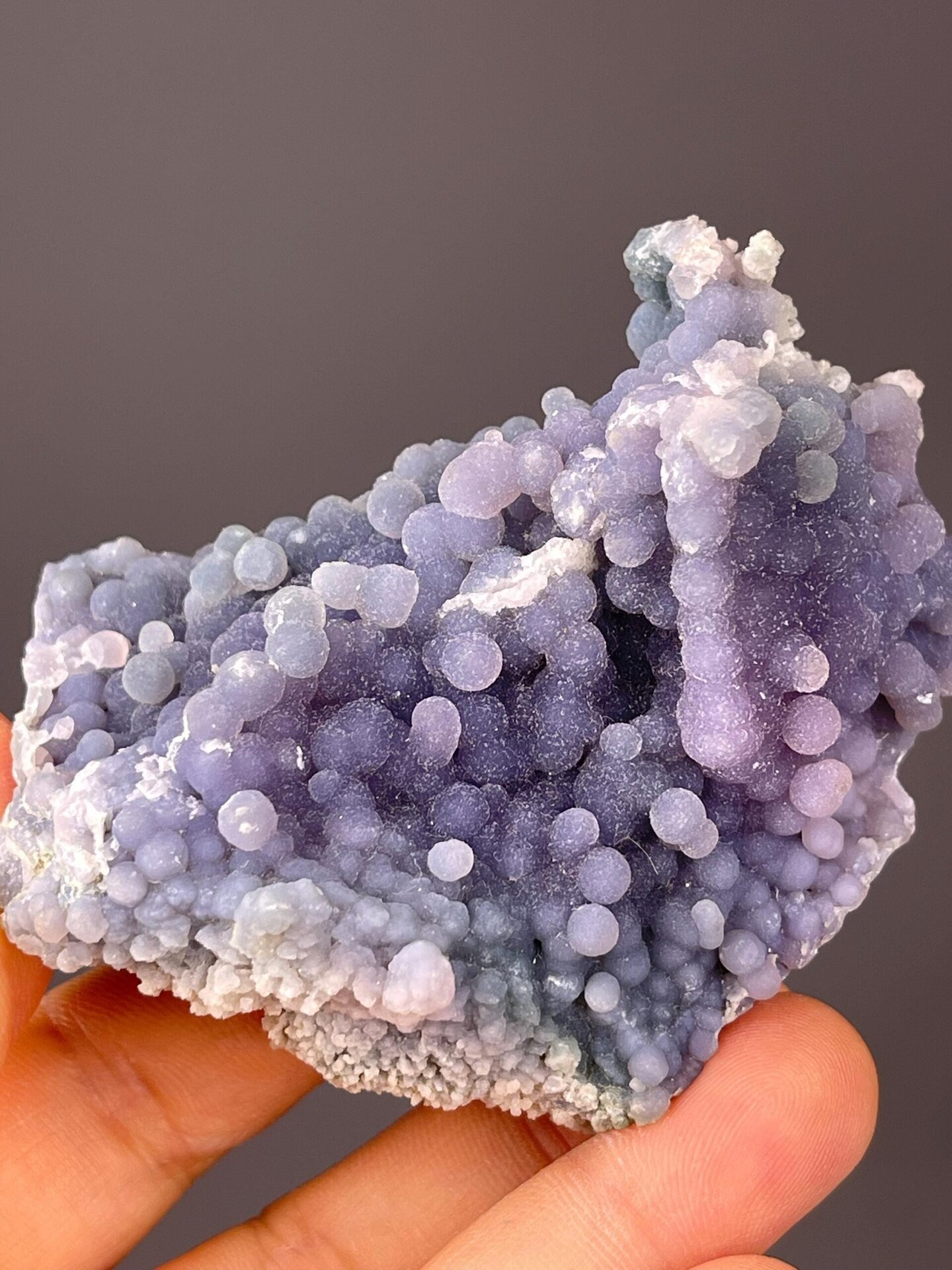 Violet Agate specimen