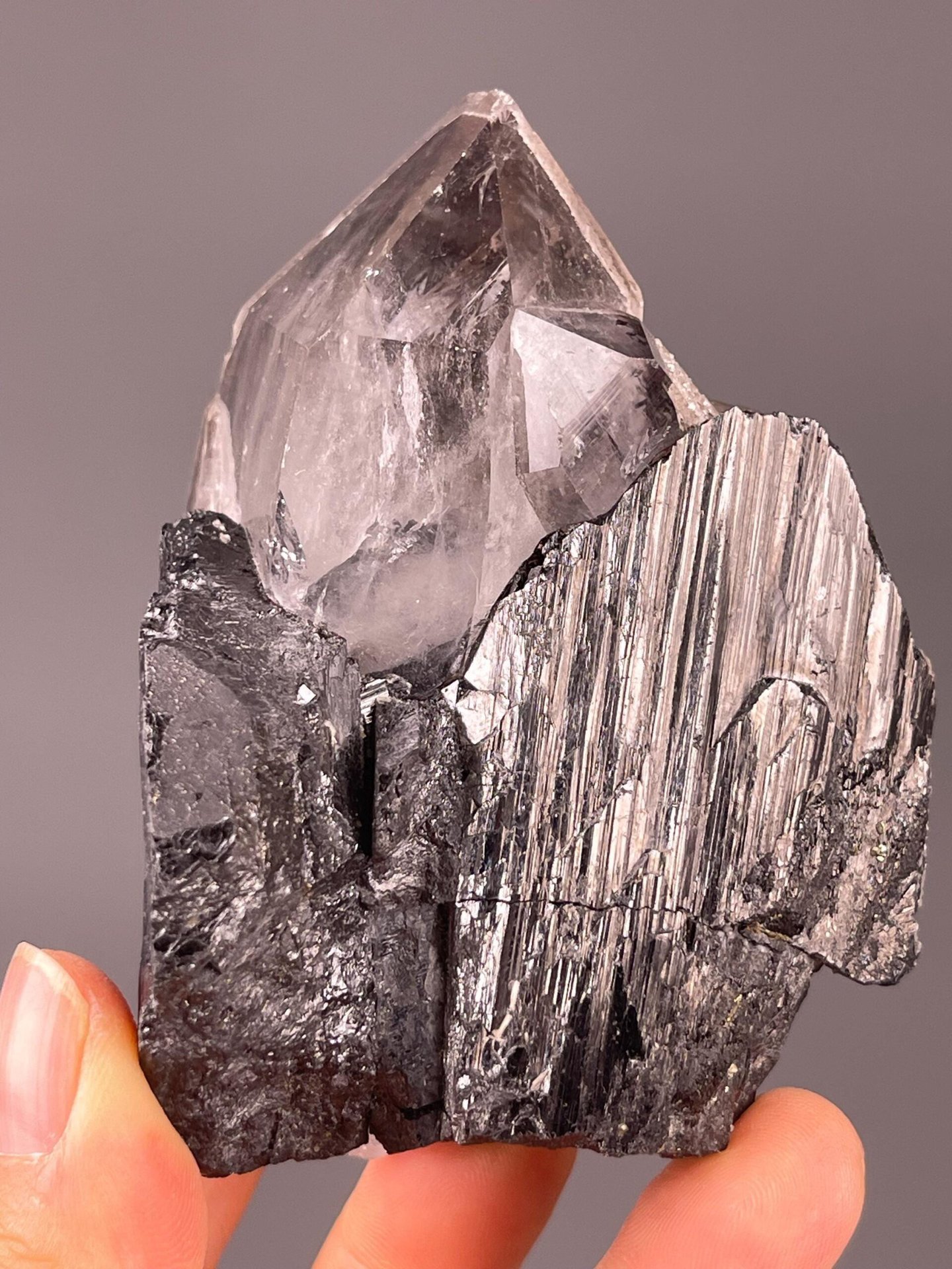 Cassiterite tetragonal with quartz trigonal, Yaogangxian