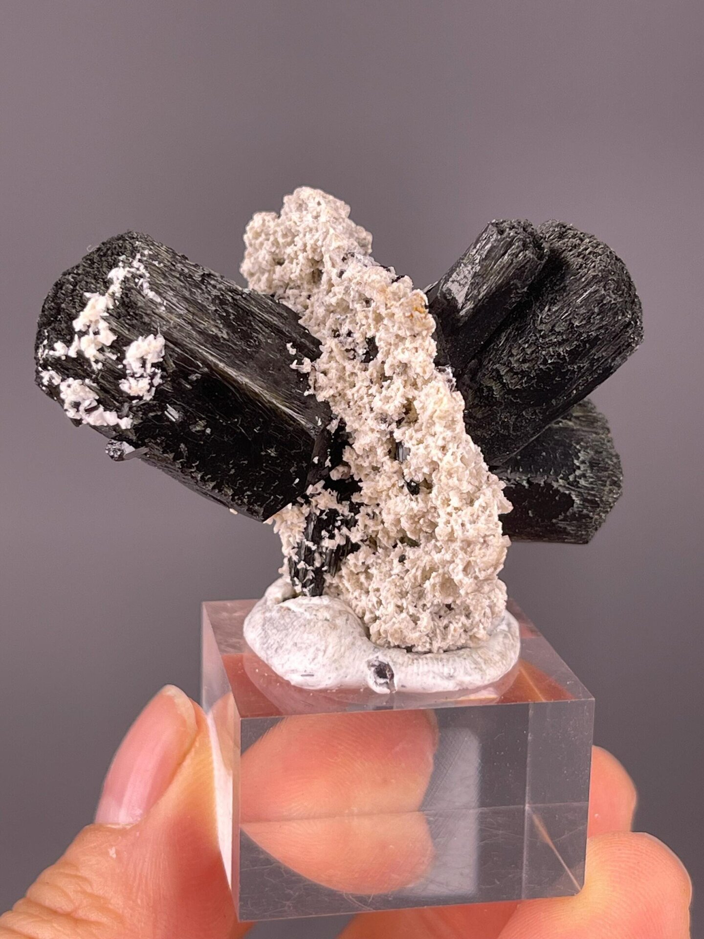 Scale view of 2.0x1.6x1.3 in tourmaline specimen