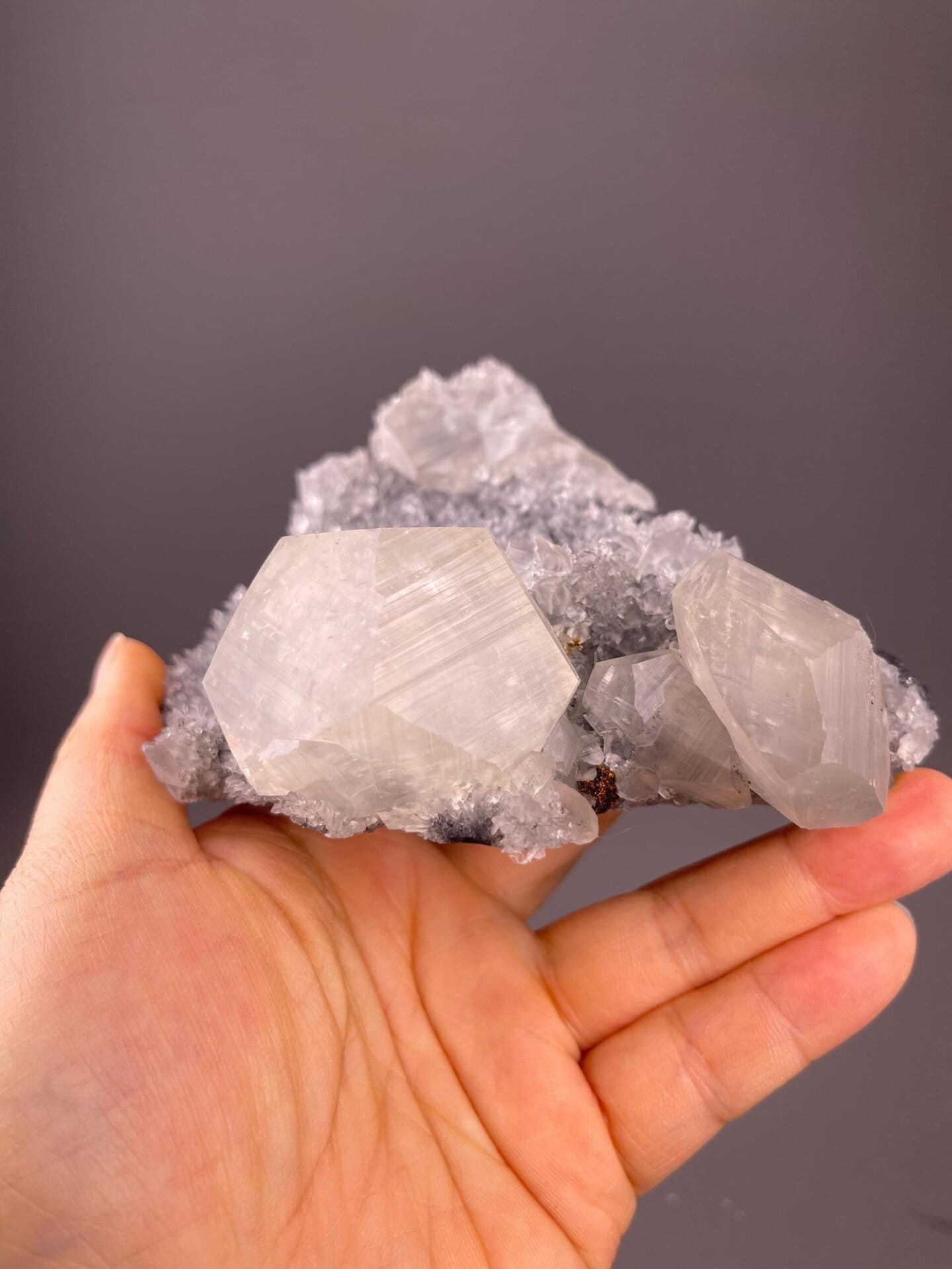 CaCO₃ trigonal calcite with distinctive triangular geometry